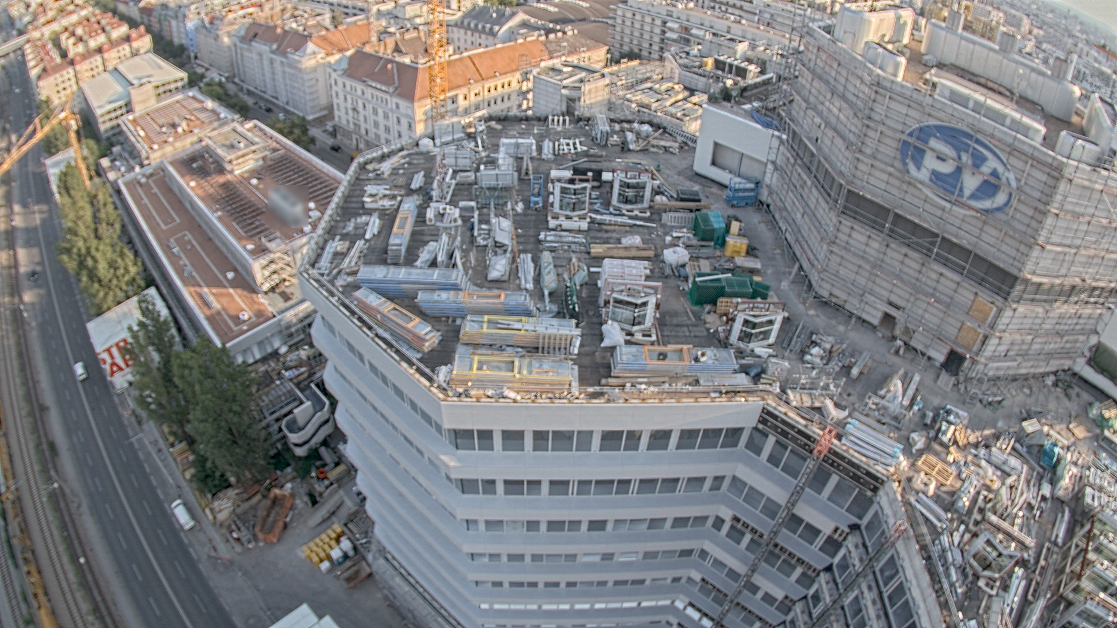 31.07.2026 18:45