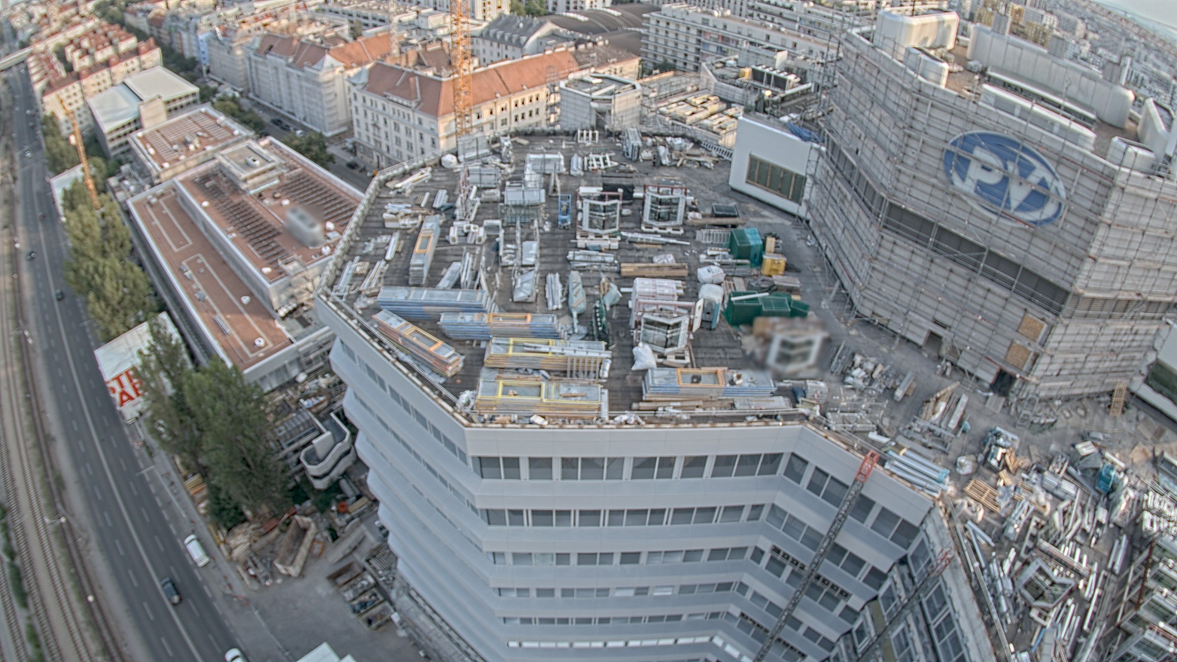 06.08.2026 18:45