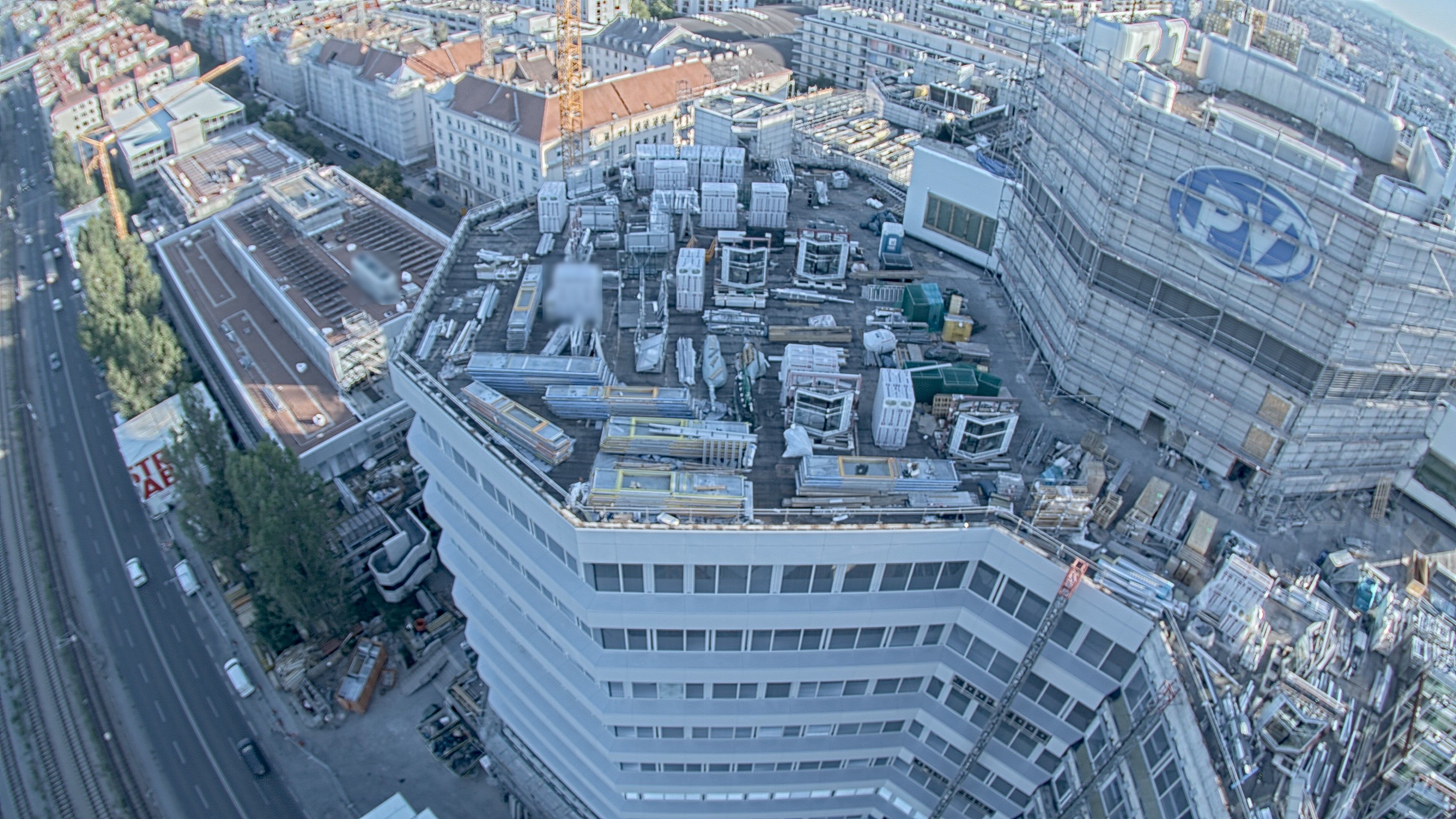 12.08.2026 18:45
