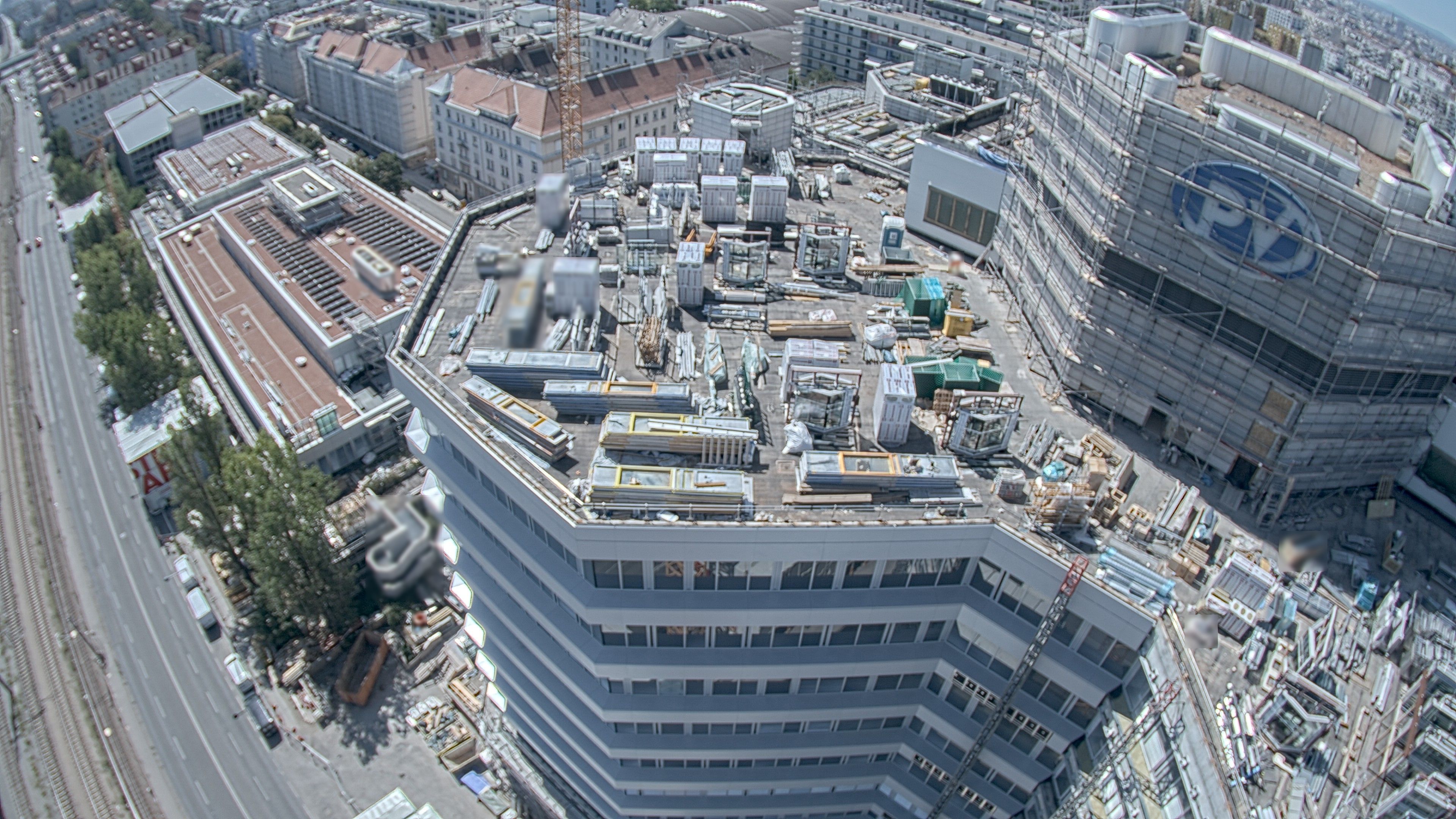13.08.2026 11:45