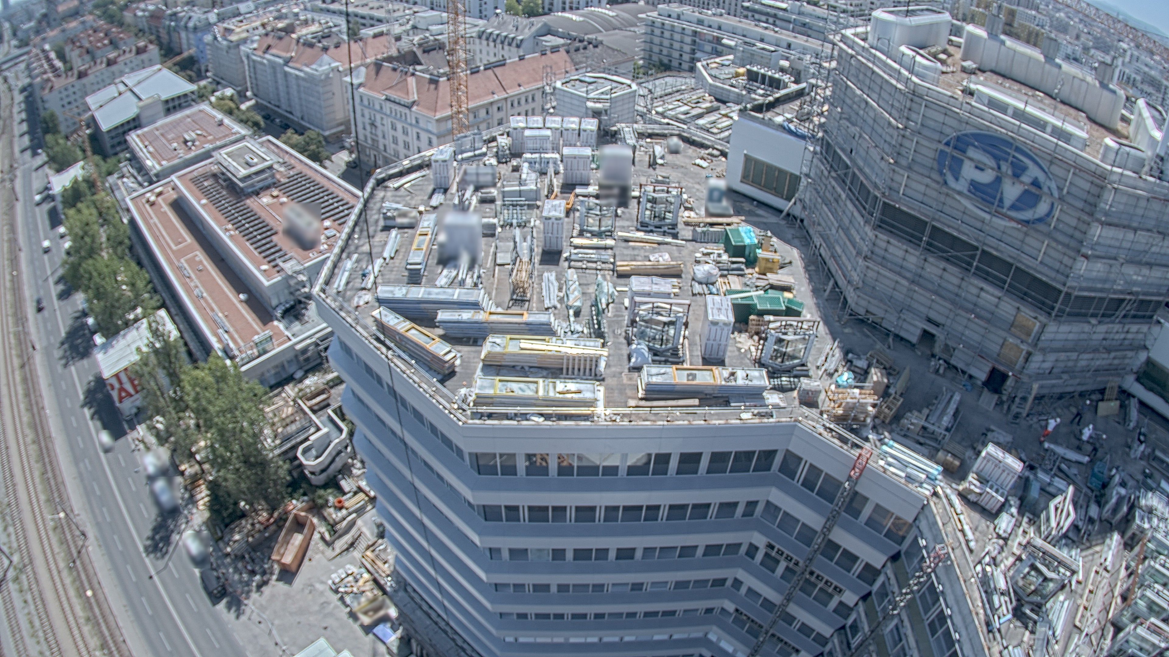 13.08.2026 13:30