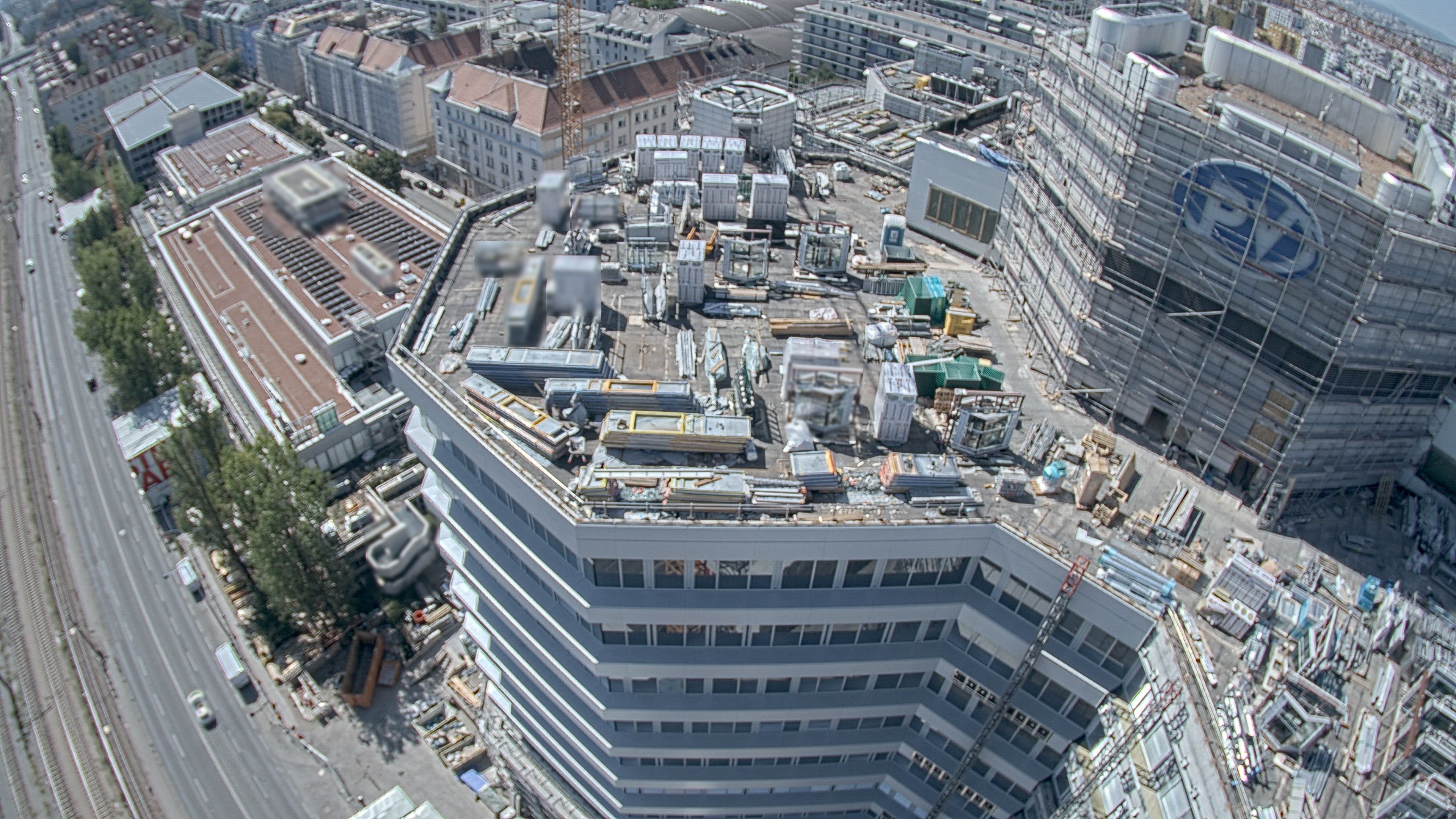 14.08.2026 11:15