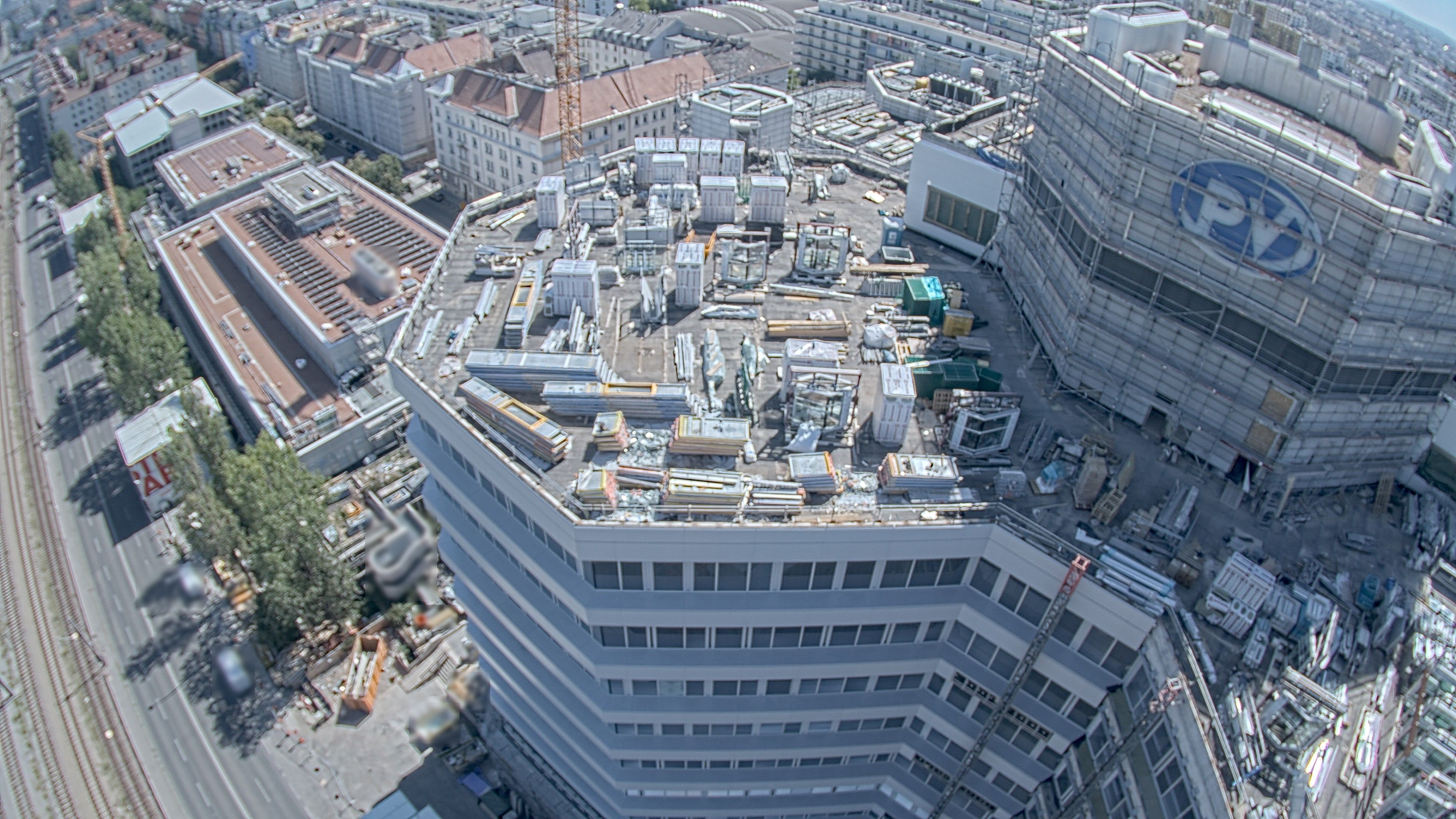 14.08.2026 14:45
