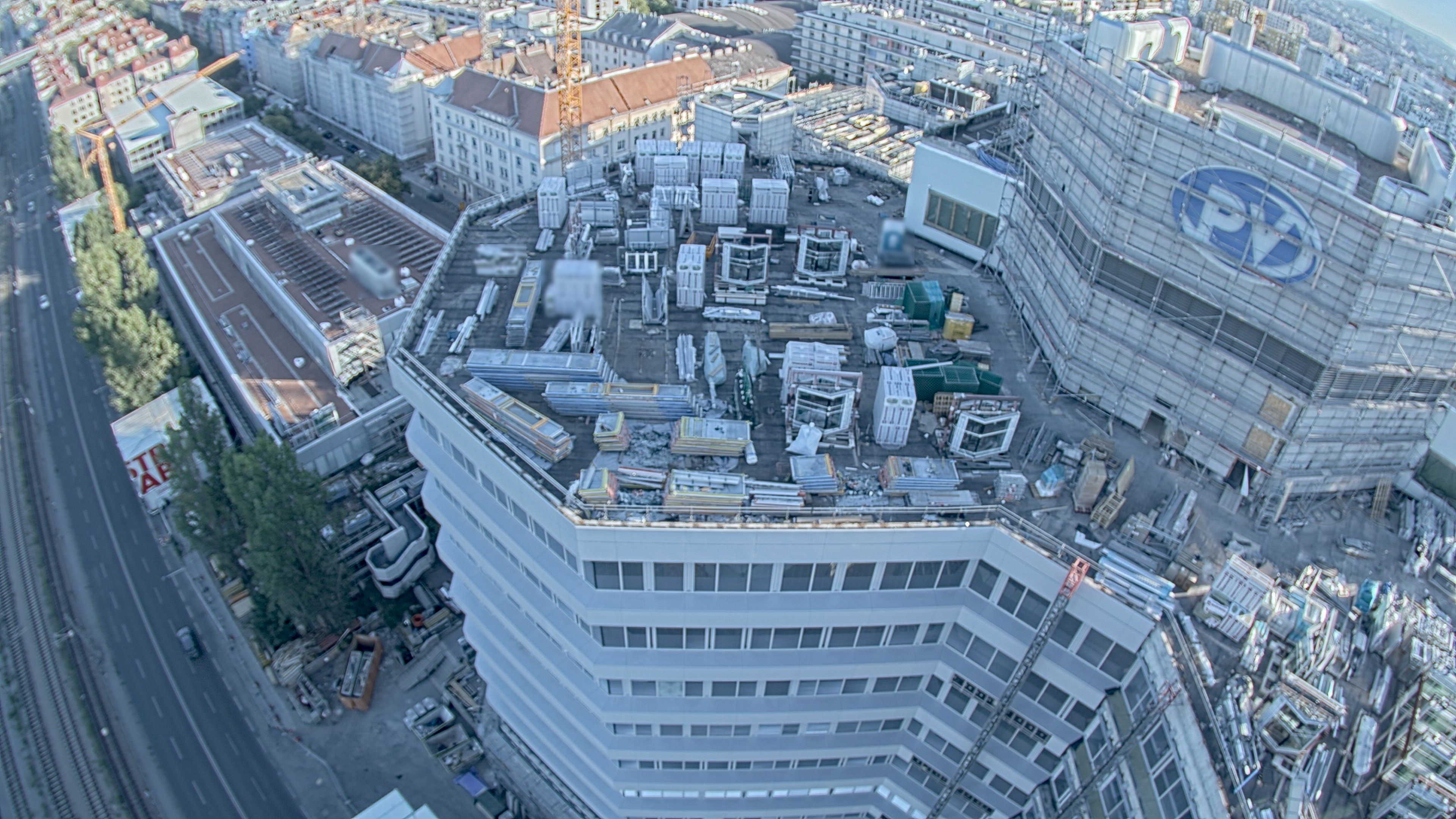 14.08.2026 18:45