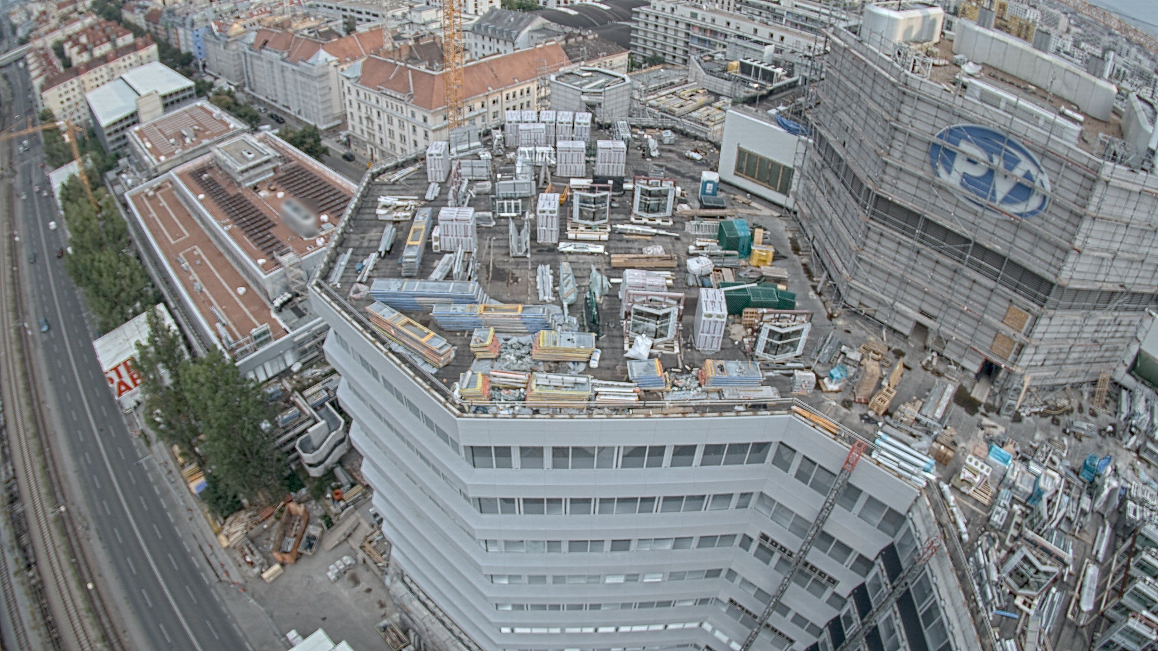 17.08.2026 18:45
