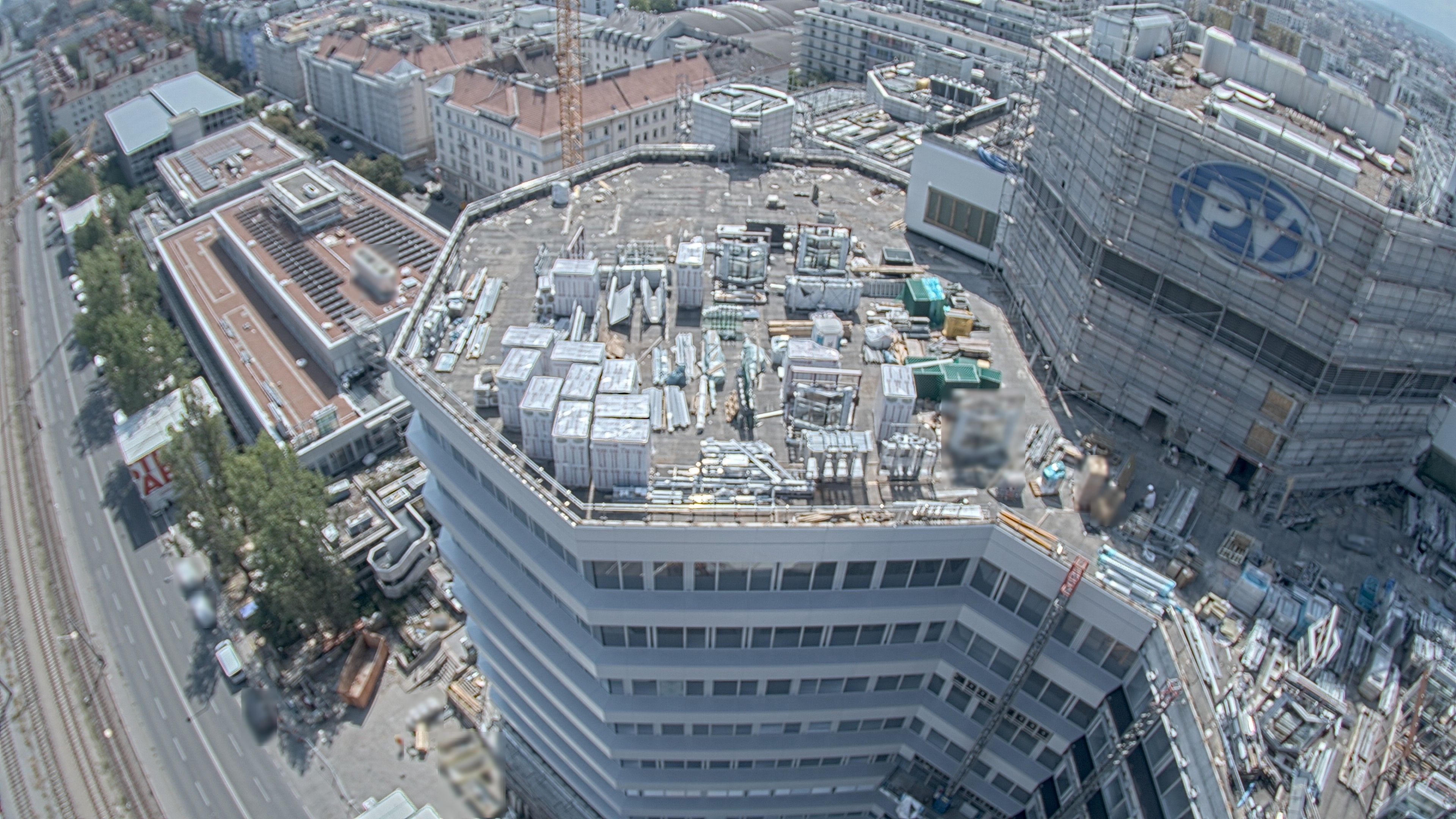 20.08.2026 13:15
