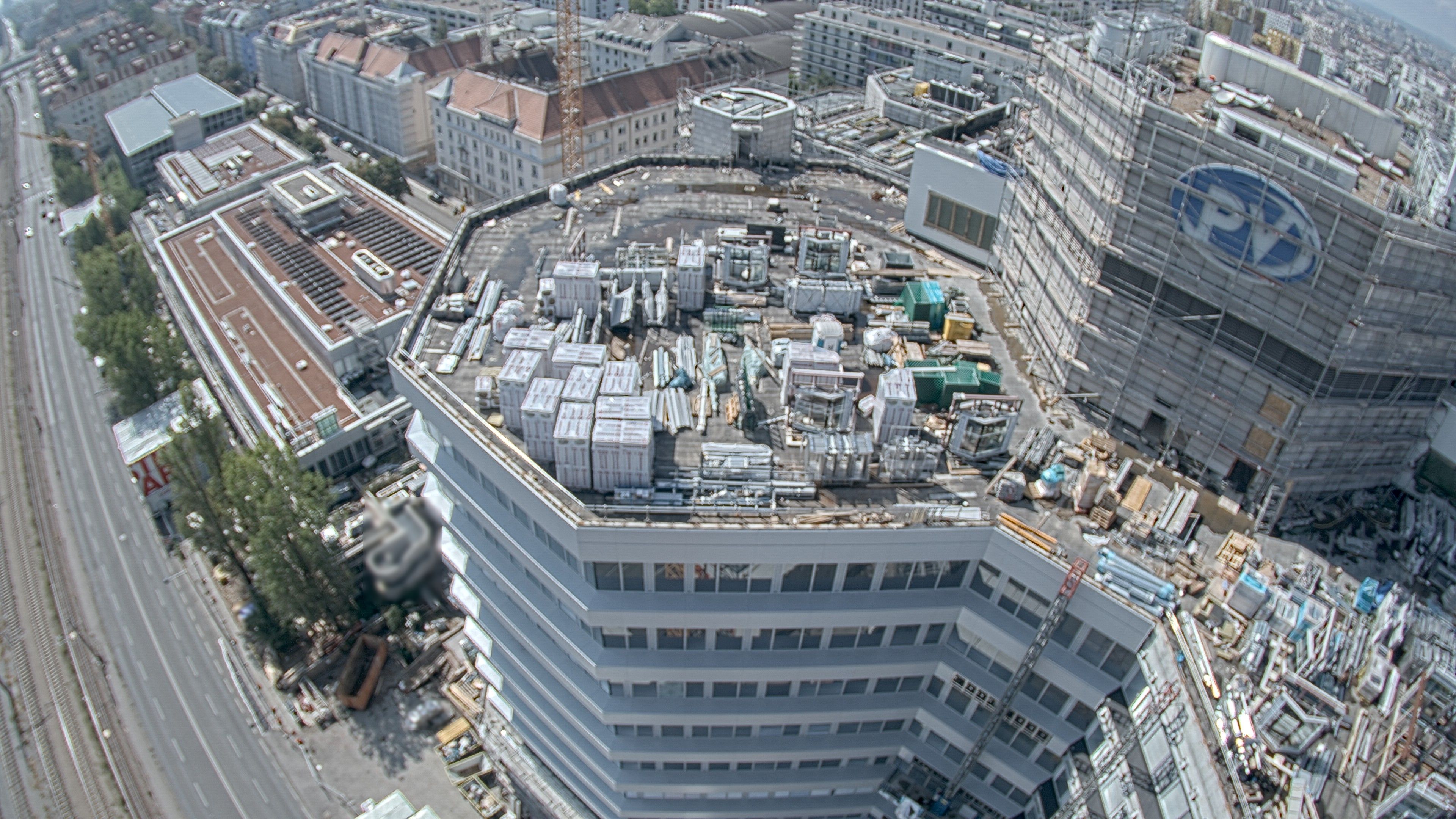 21.08.2026 11:15