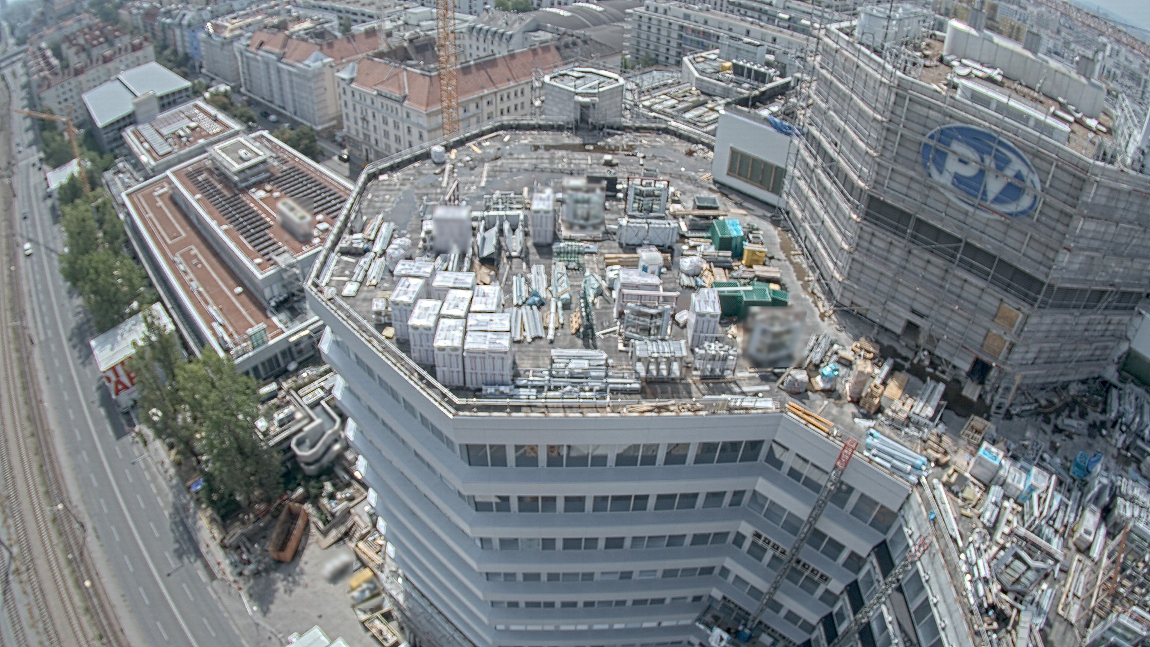 21.08.2026 12:30