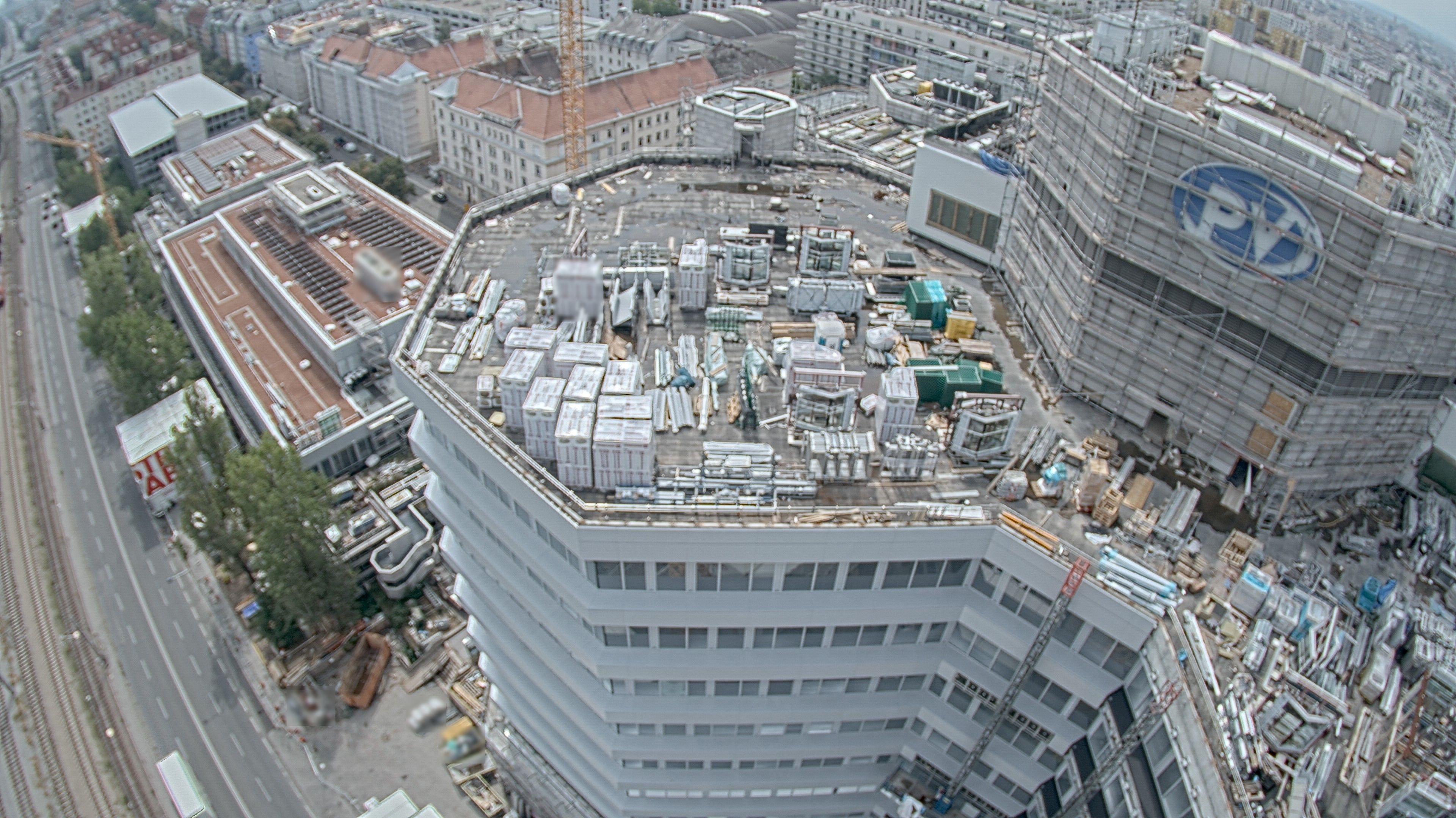 21.08.2026 12:45