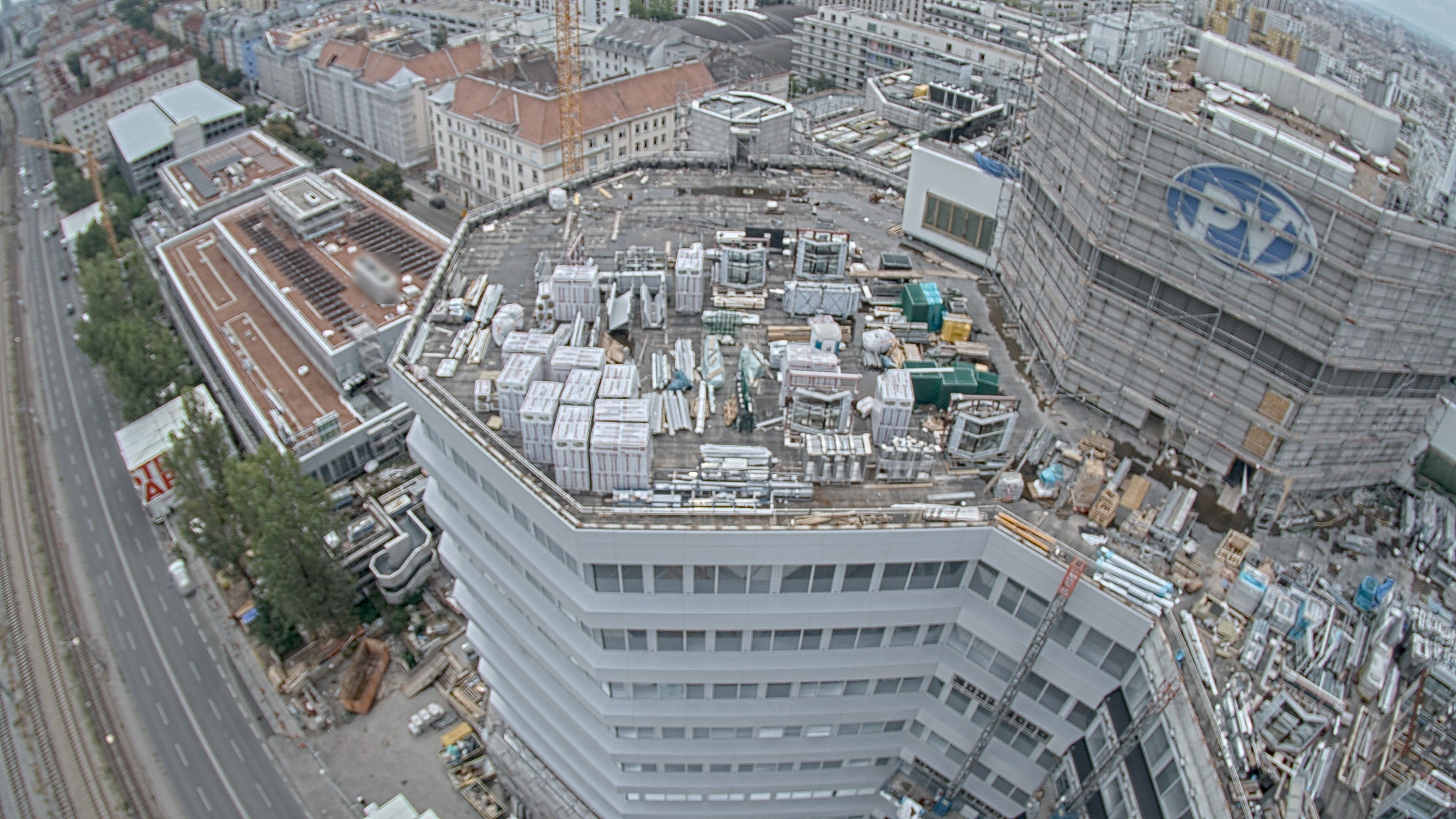21.08.2026 13:15