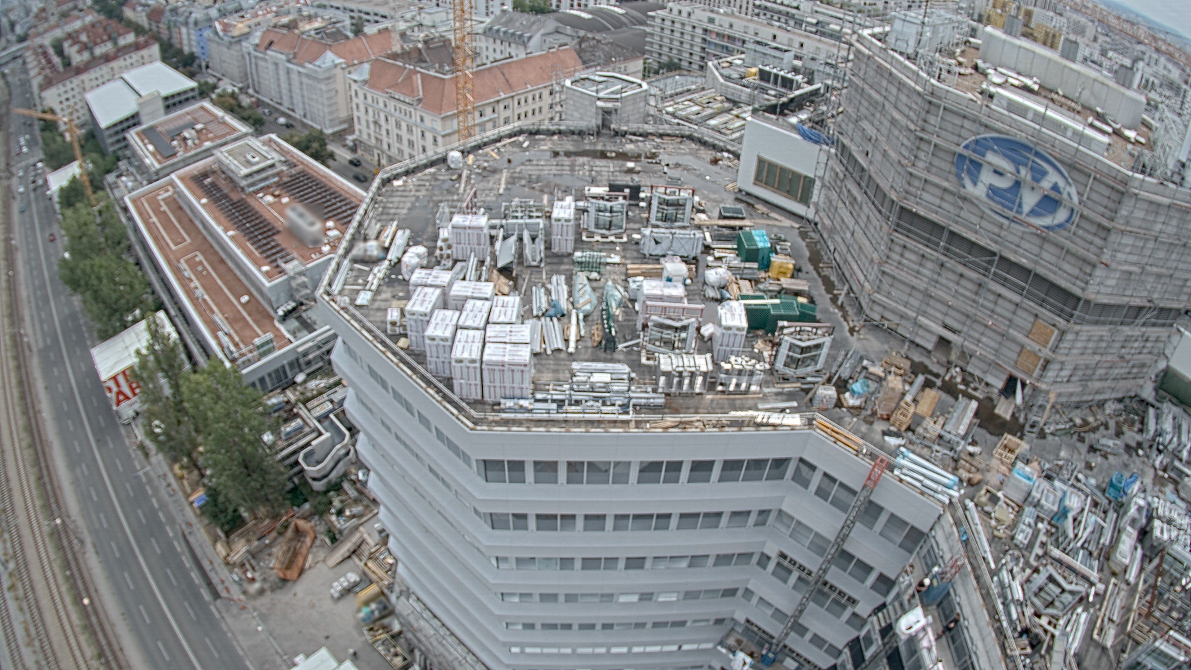 21.08.2026 14:15
