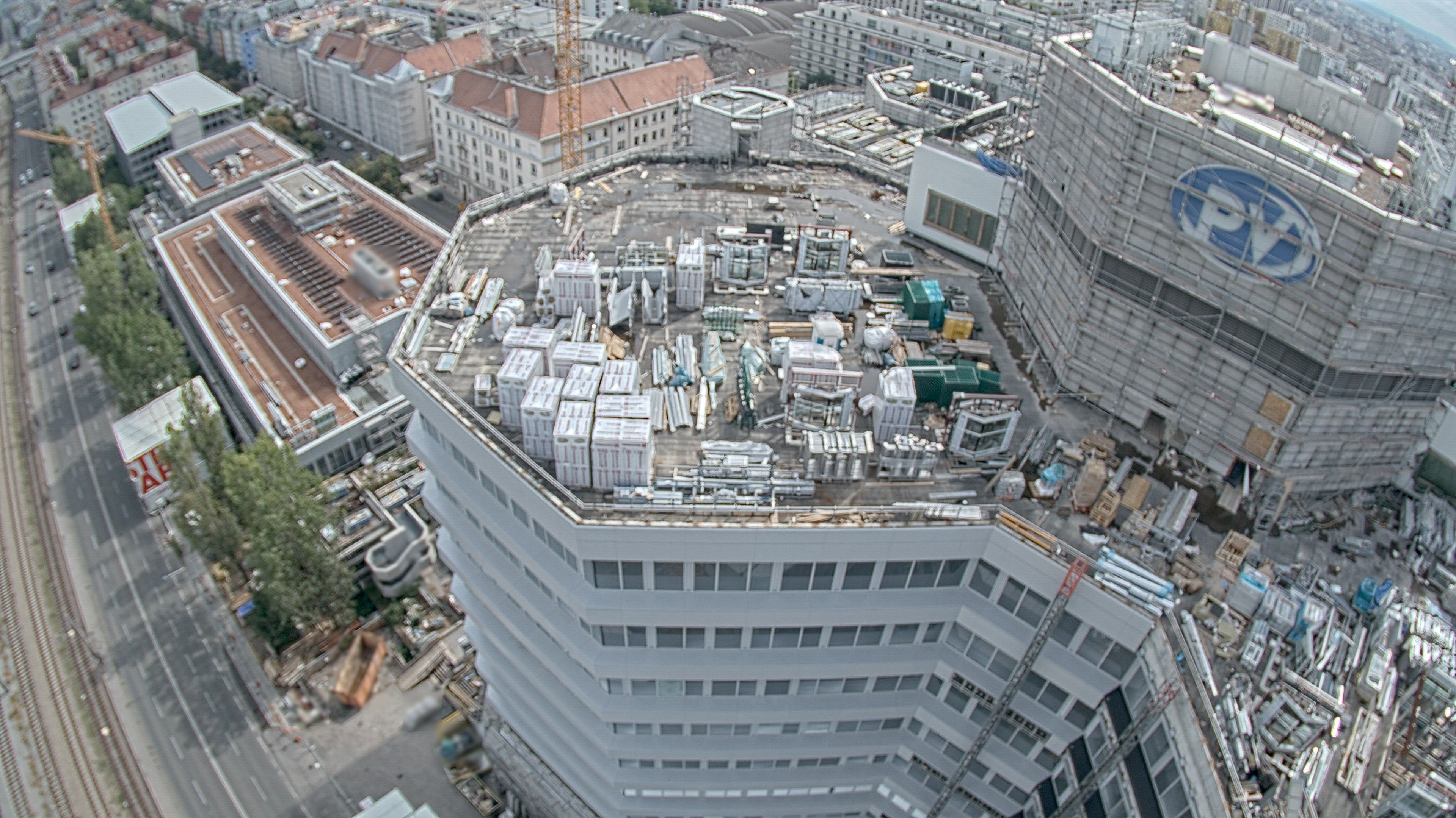 21.08.2026 15:15