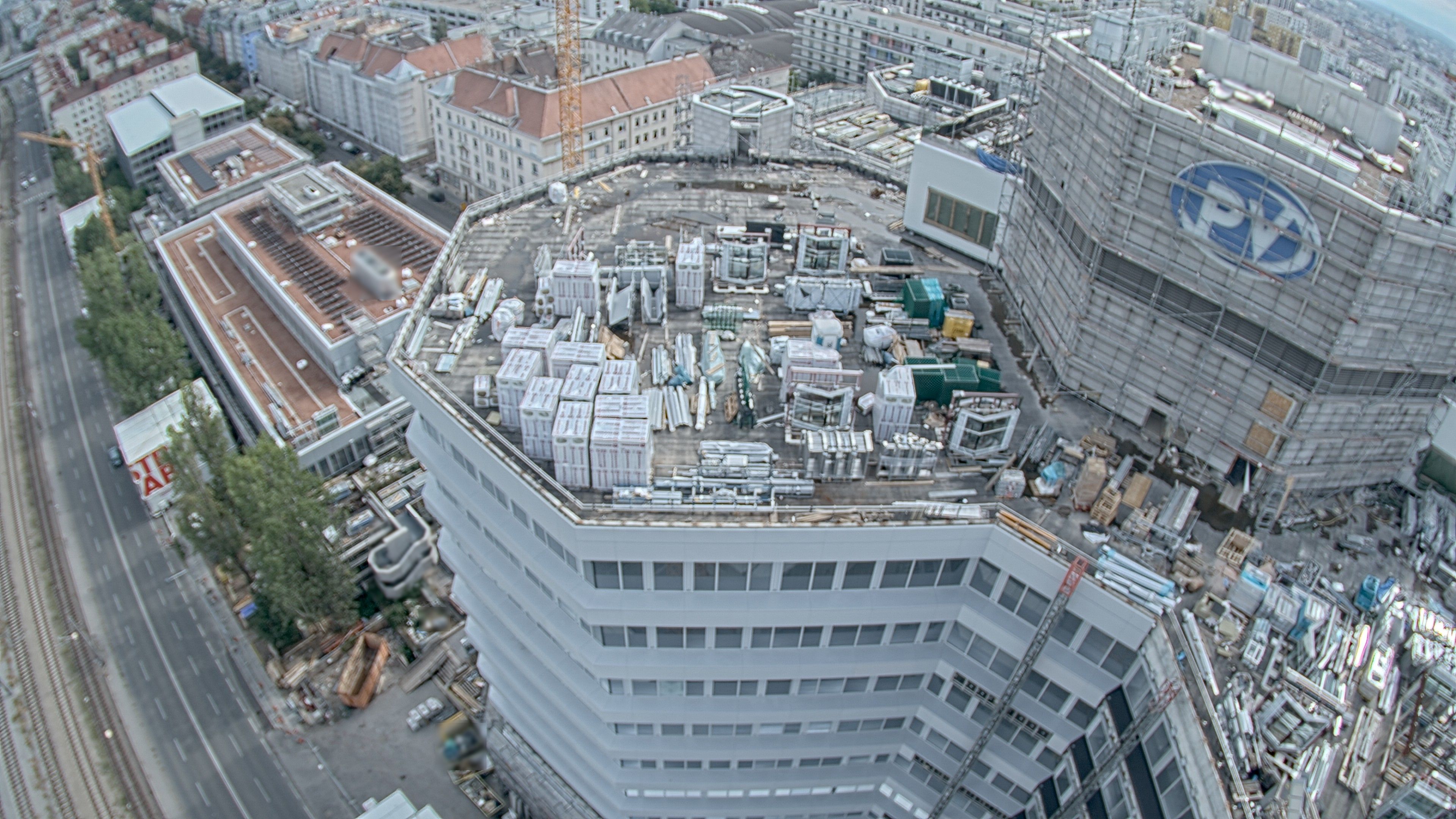 21.08.2026 15:45