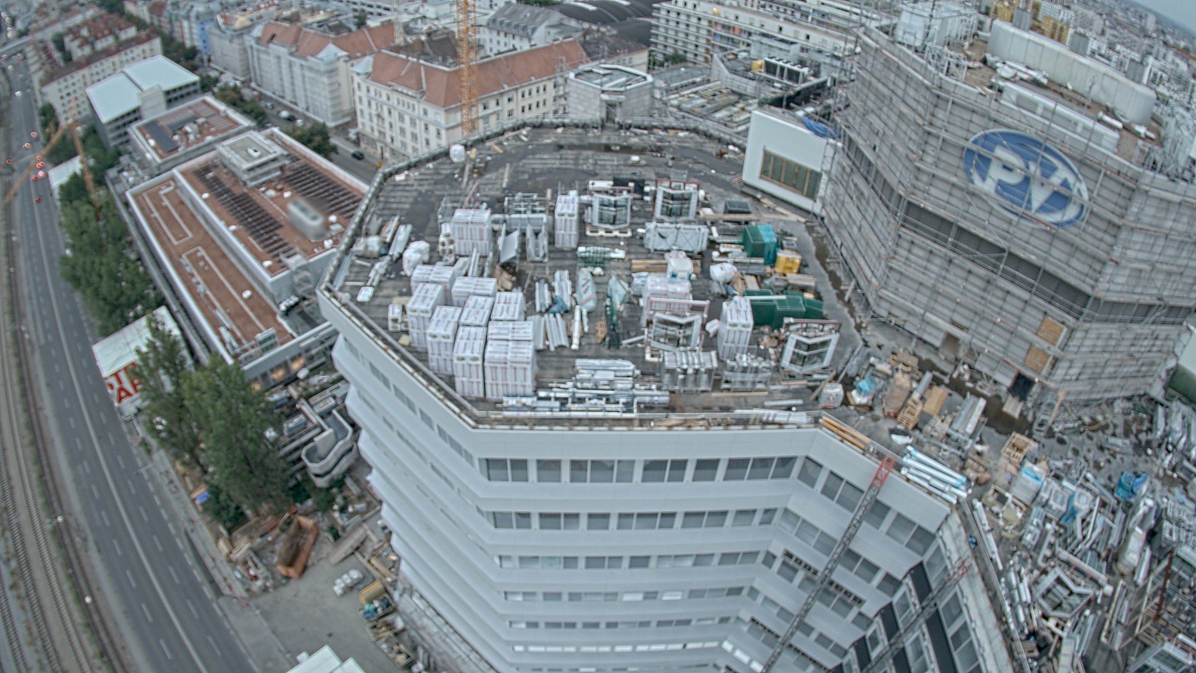 21.08.2026 19:15