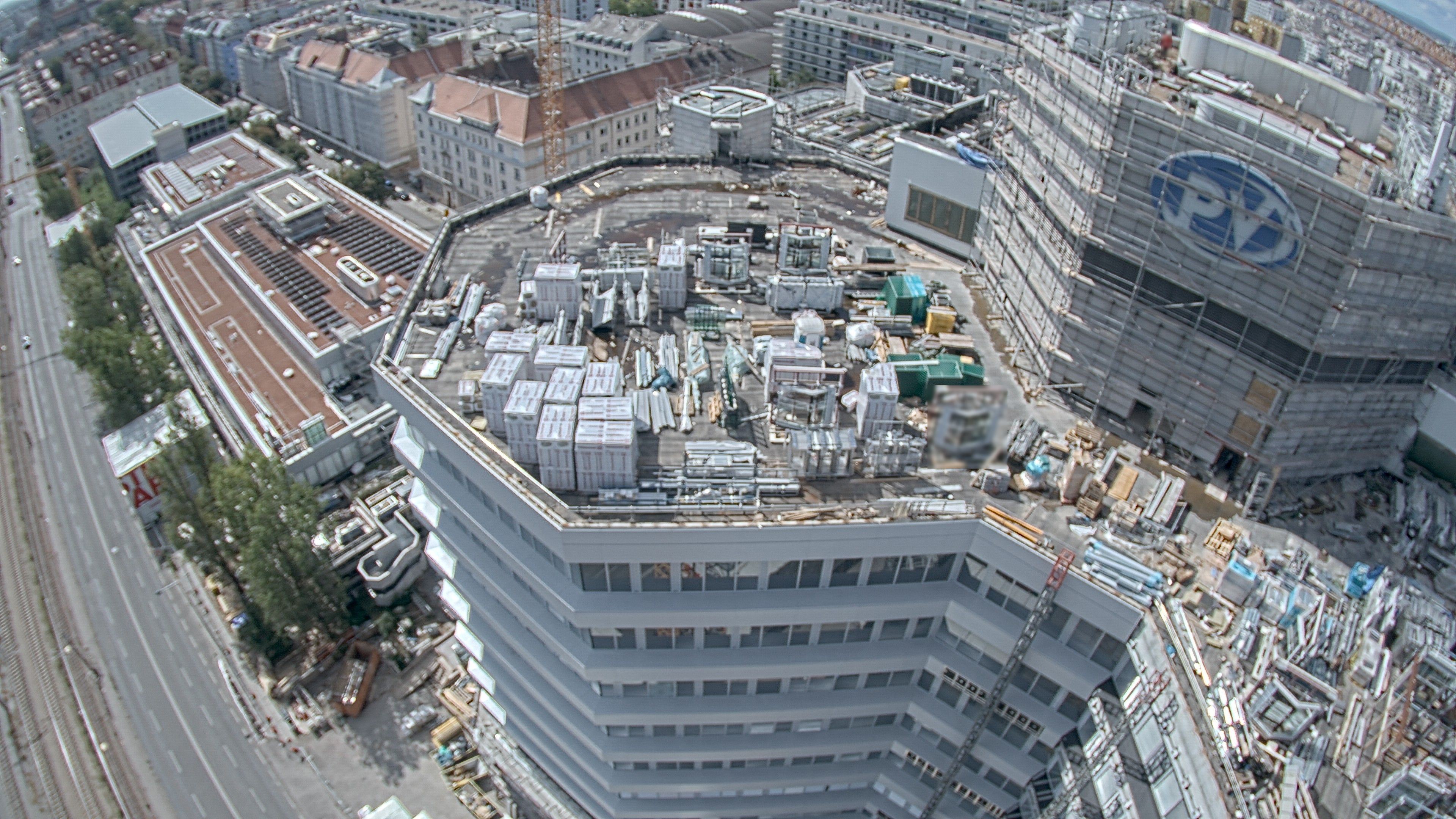 22.08.2026 11:15