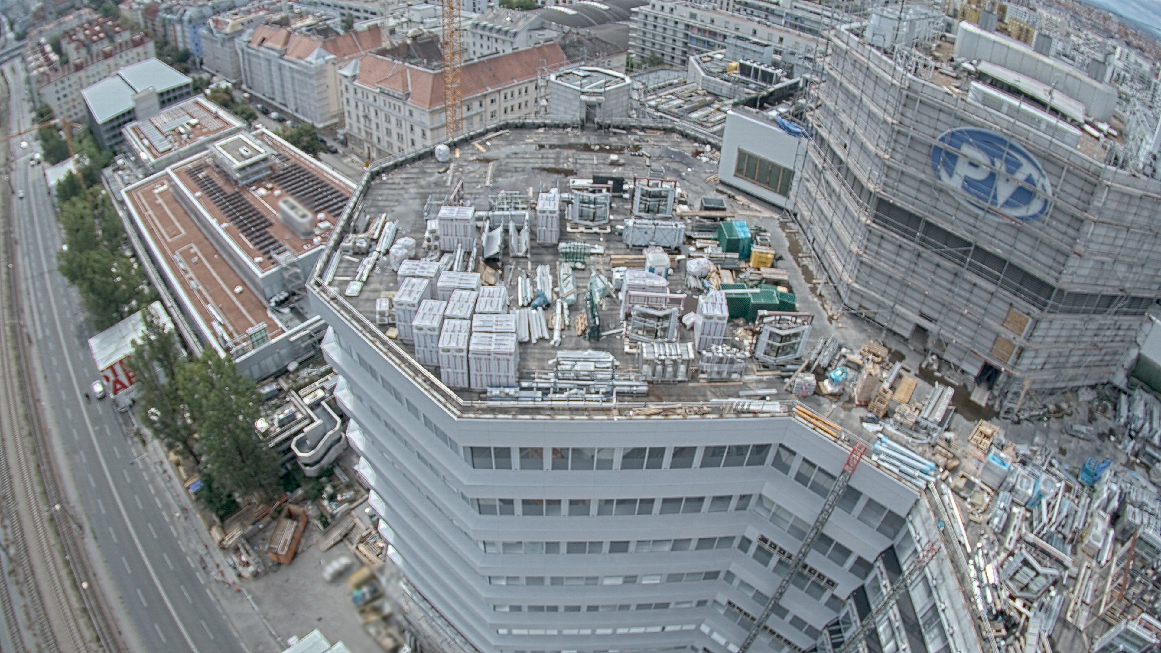 22.08.2026 11:45