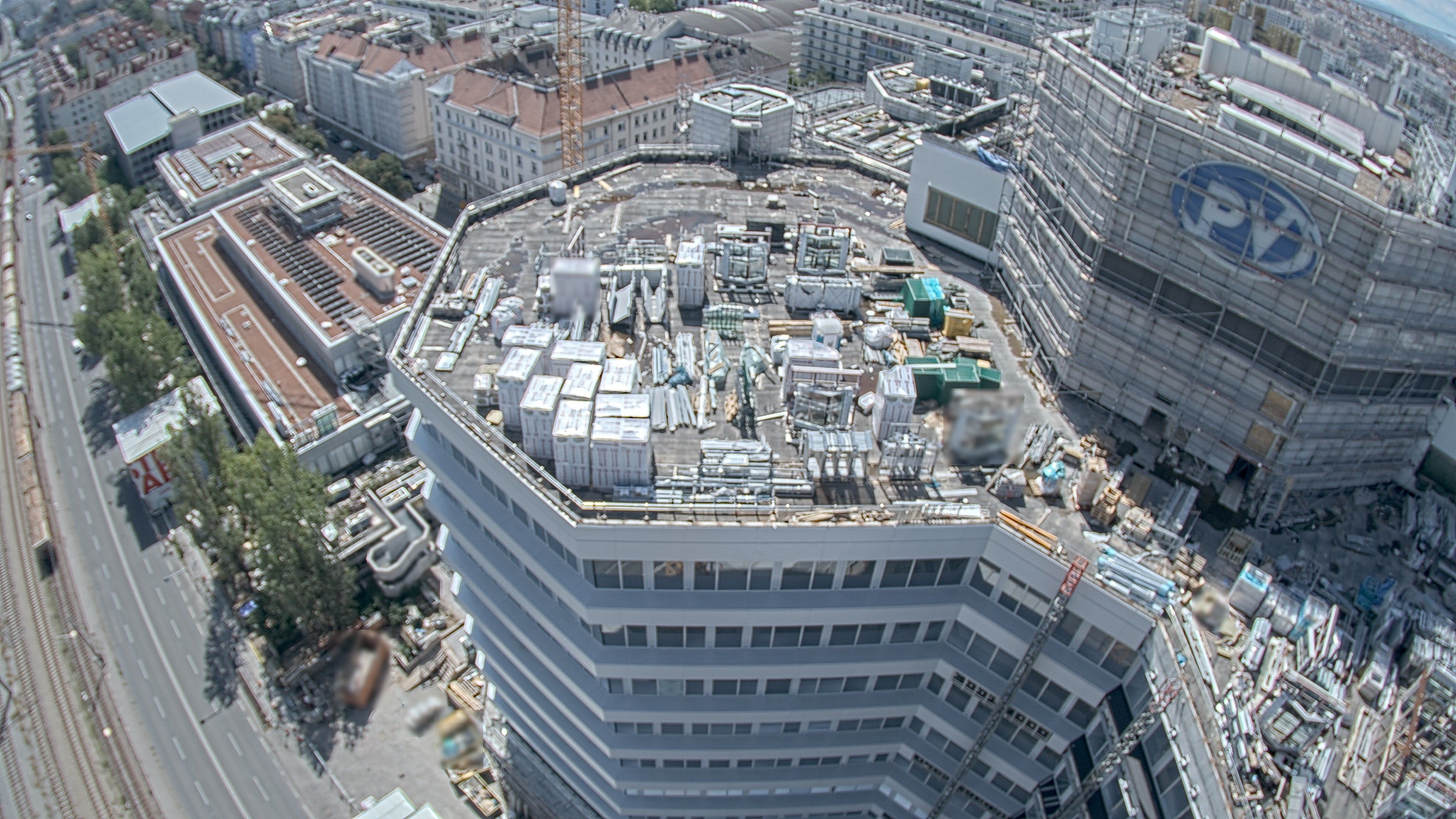 22.08.2026 12:45