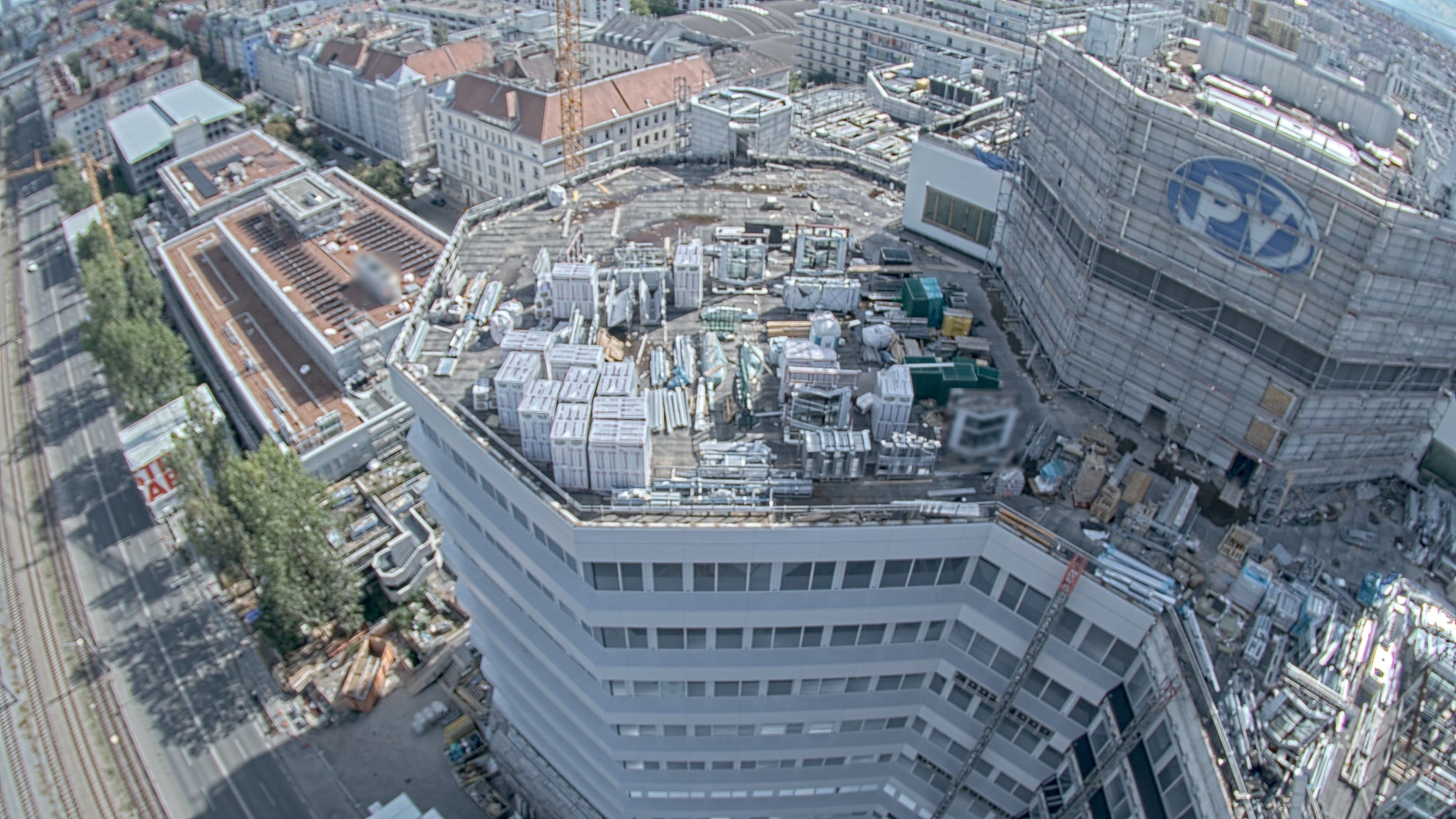 22.08.2026 15:45