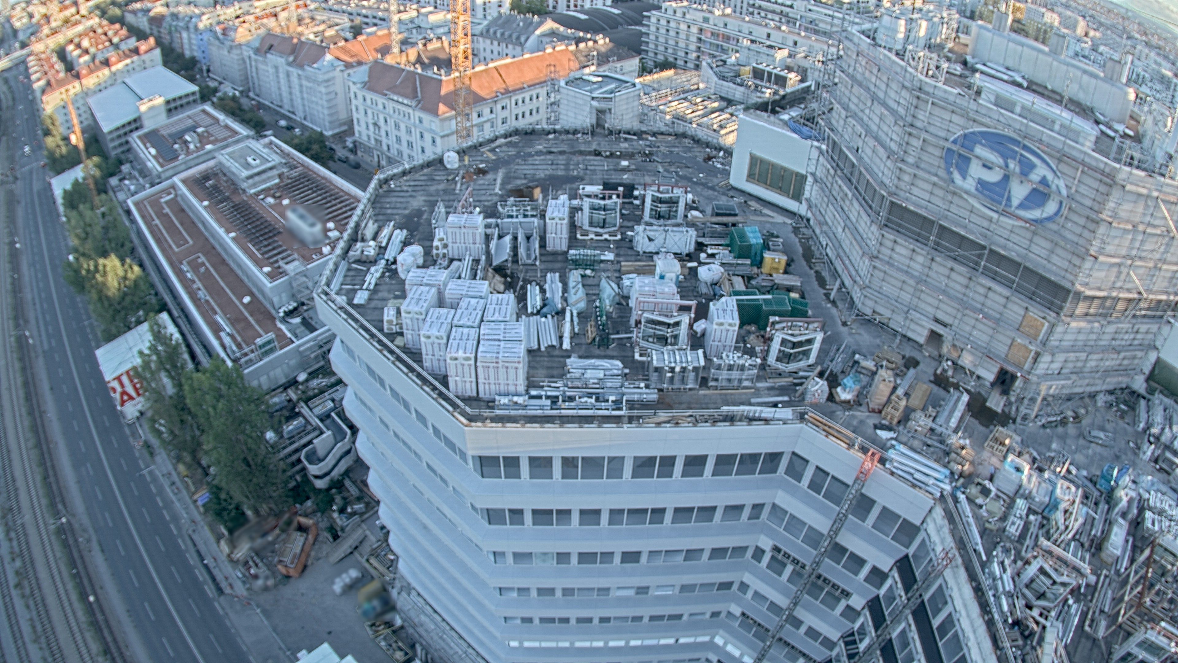 22.08.2026 19:15