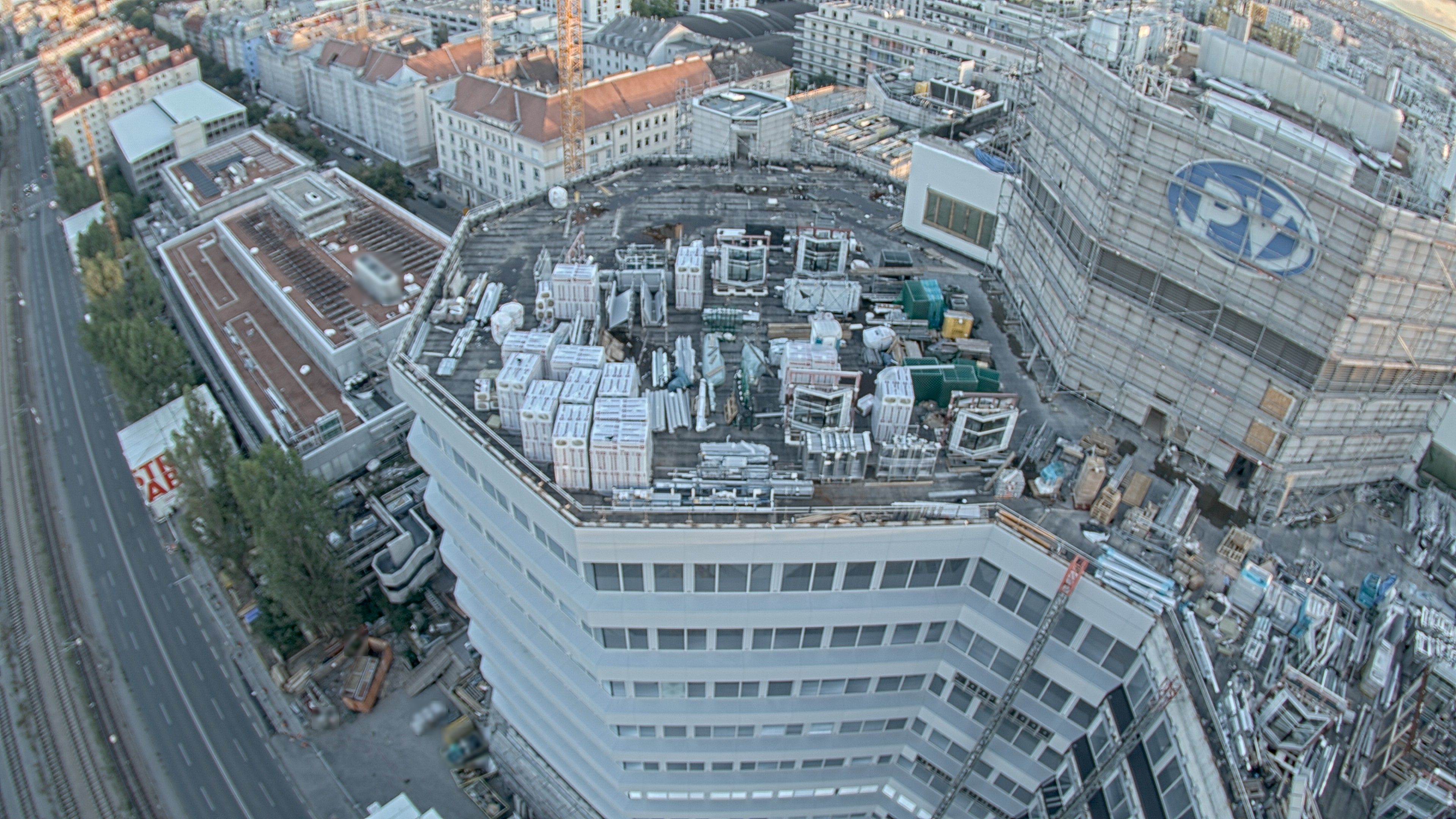 22.08.2026 19:30