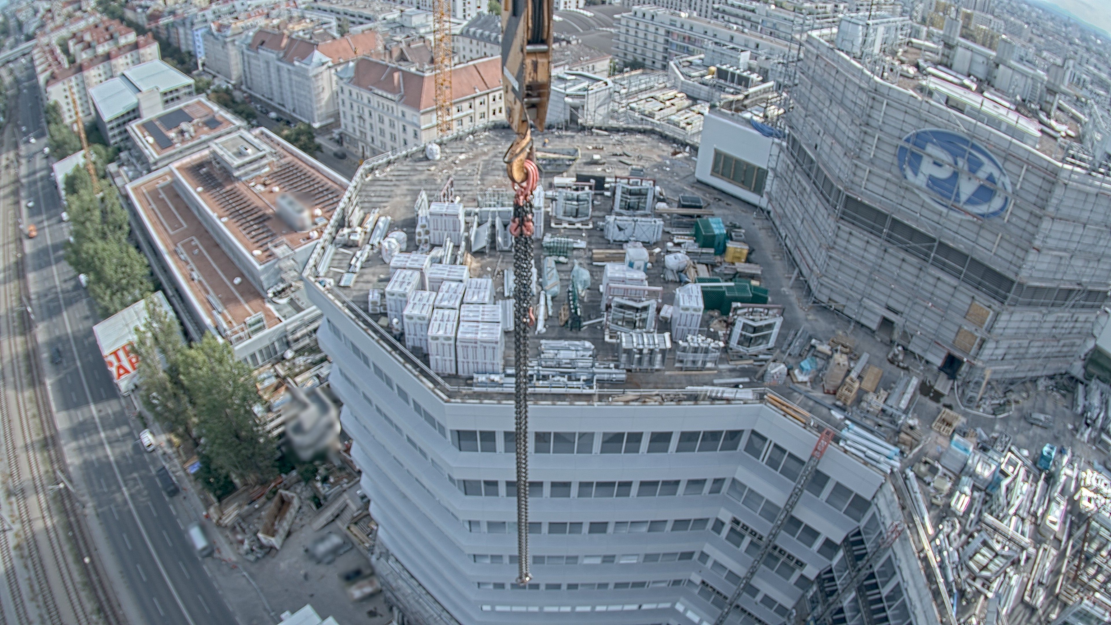 24.08.2026 16:45