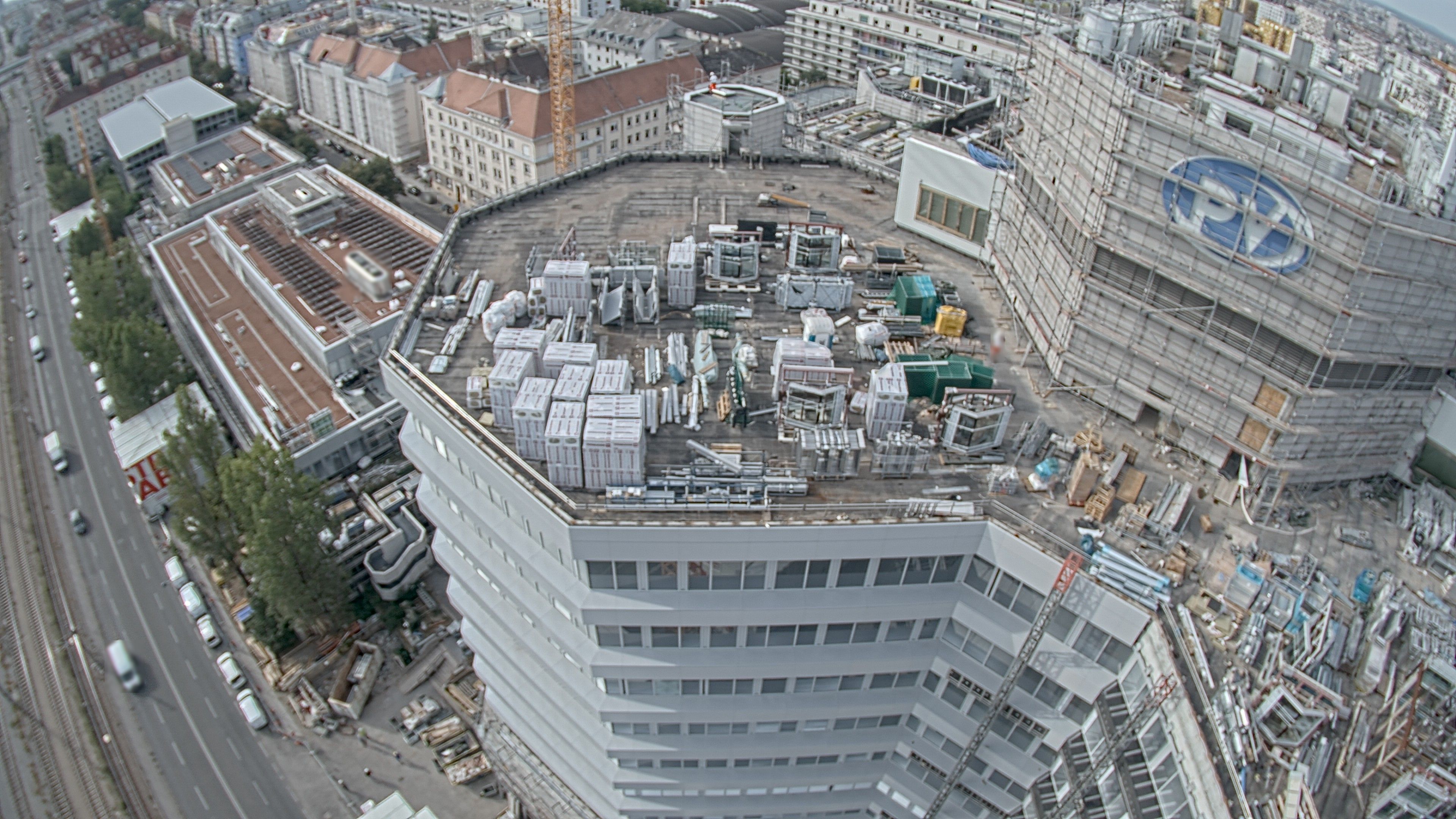 25.08.2026 09:15