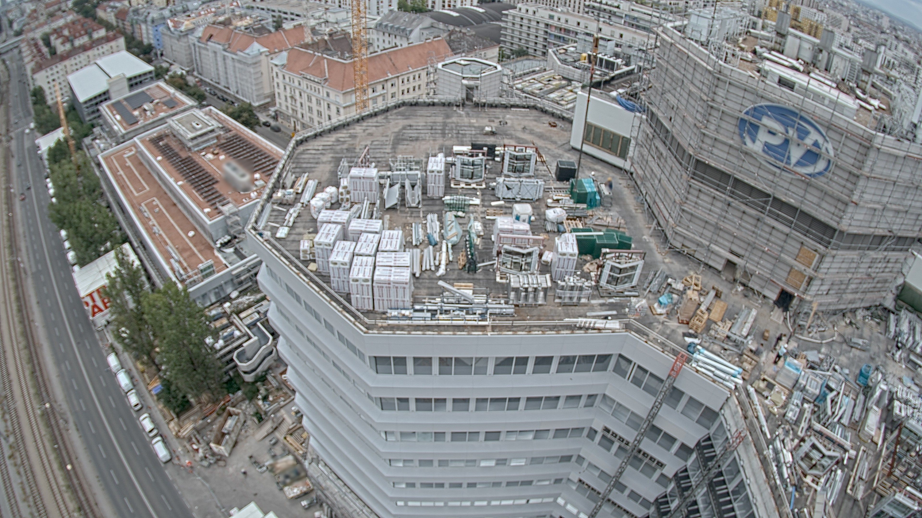 25.08.2026 13:15