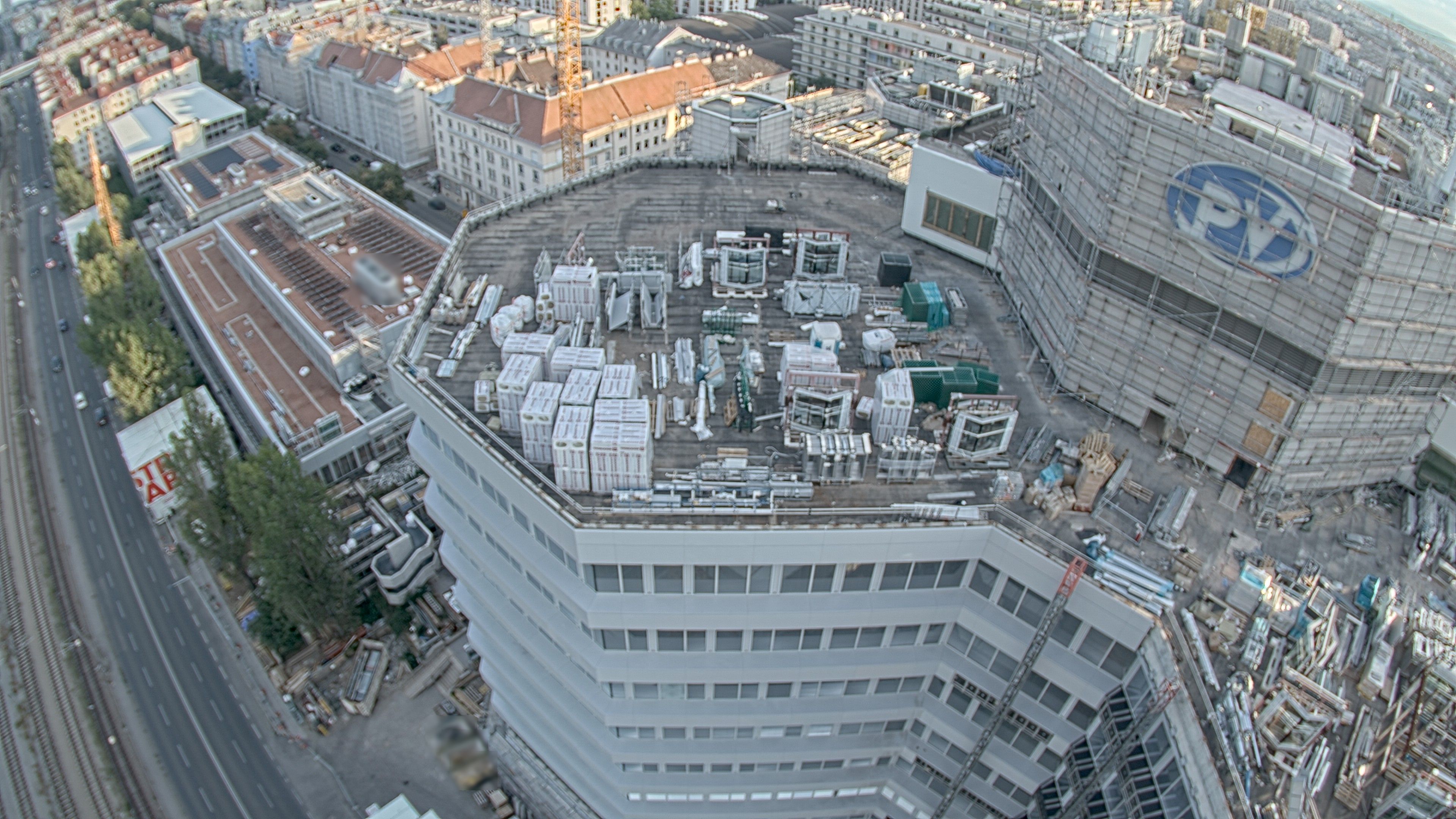 26.08.2026 18:45