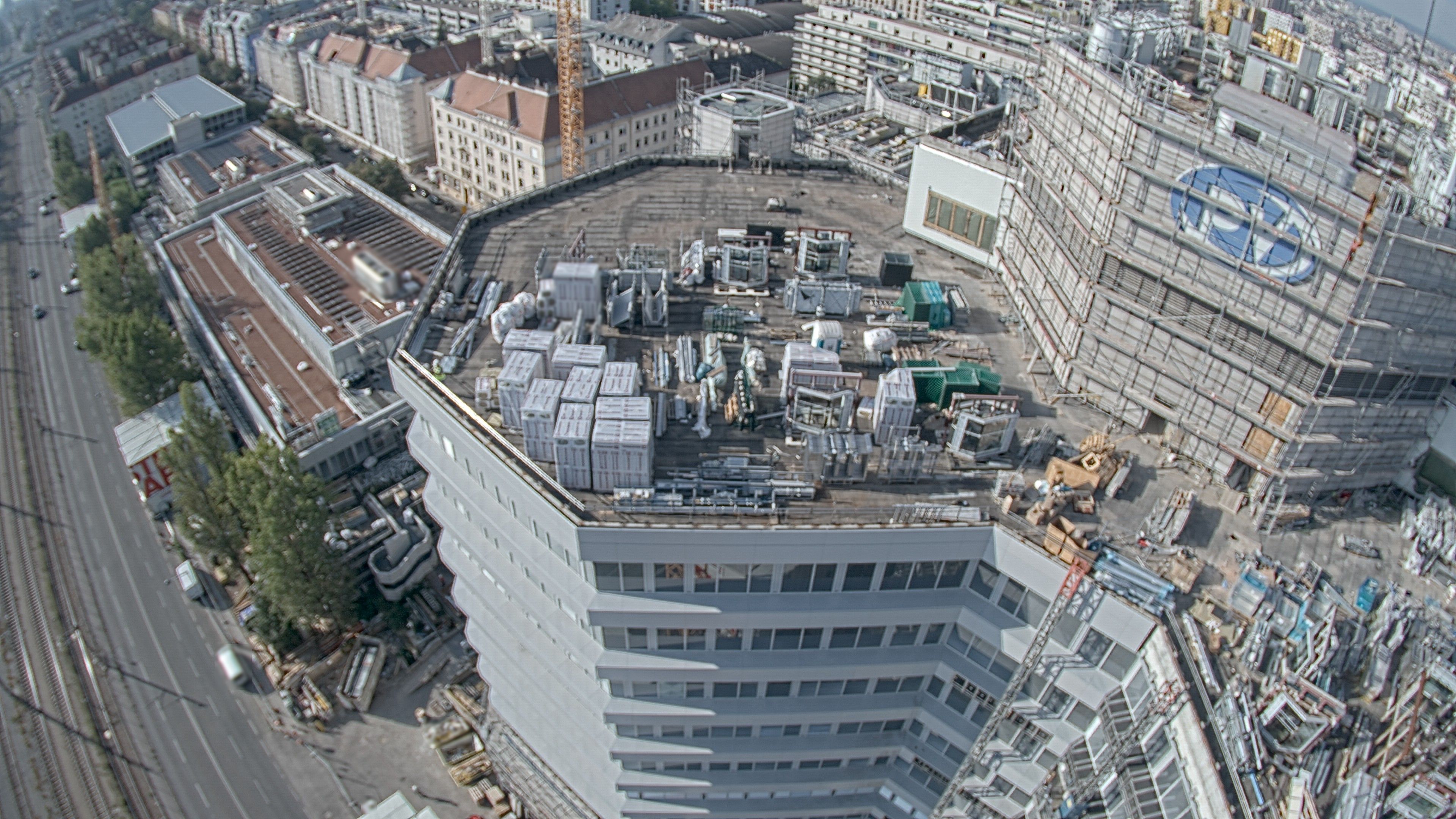 27.08.2026 08:45