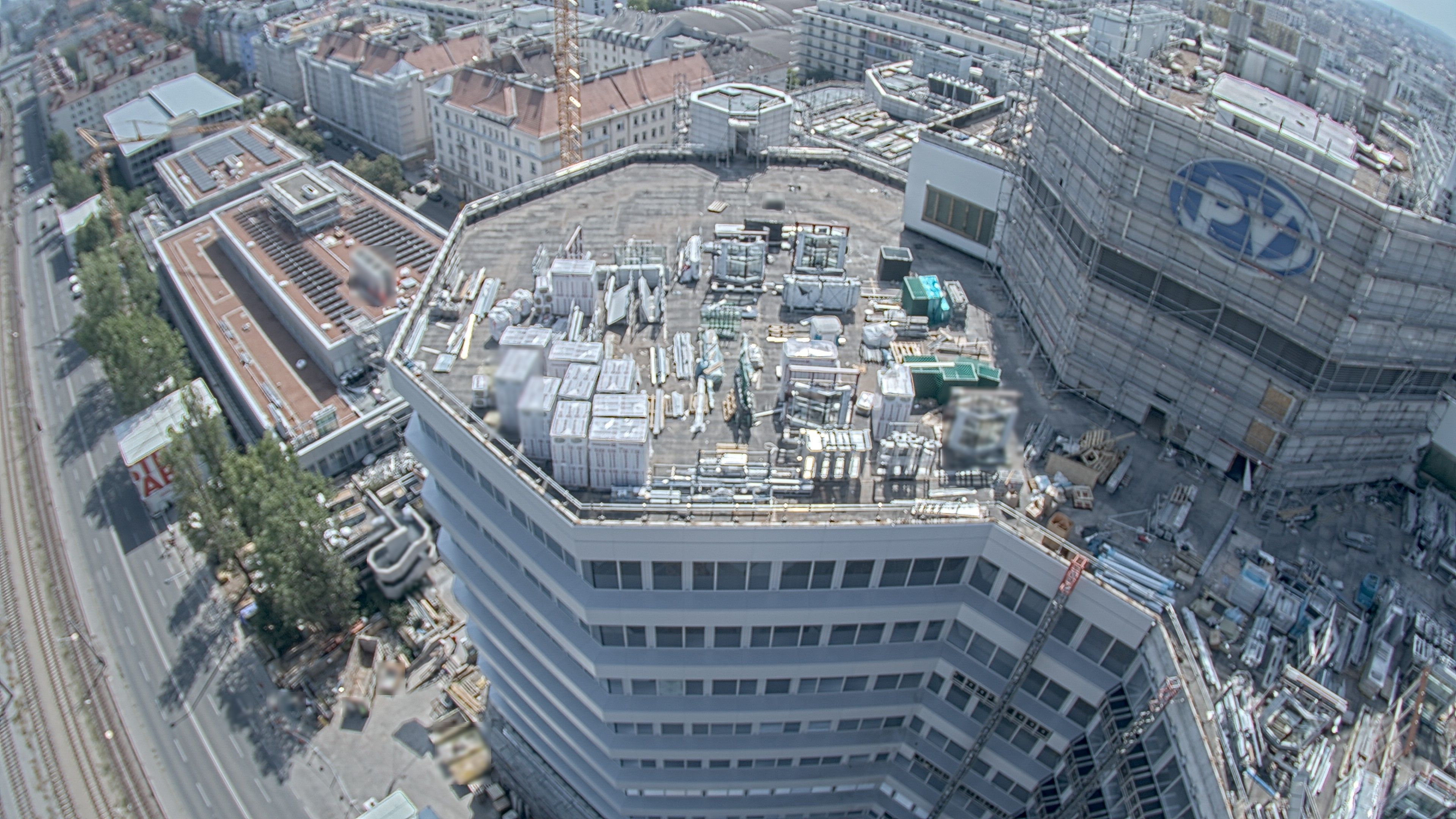 27.08.2026 13:45