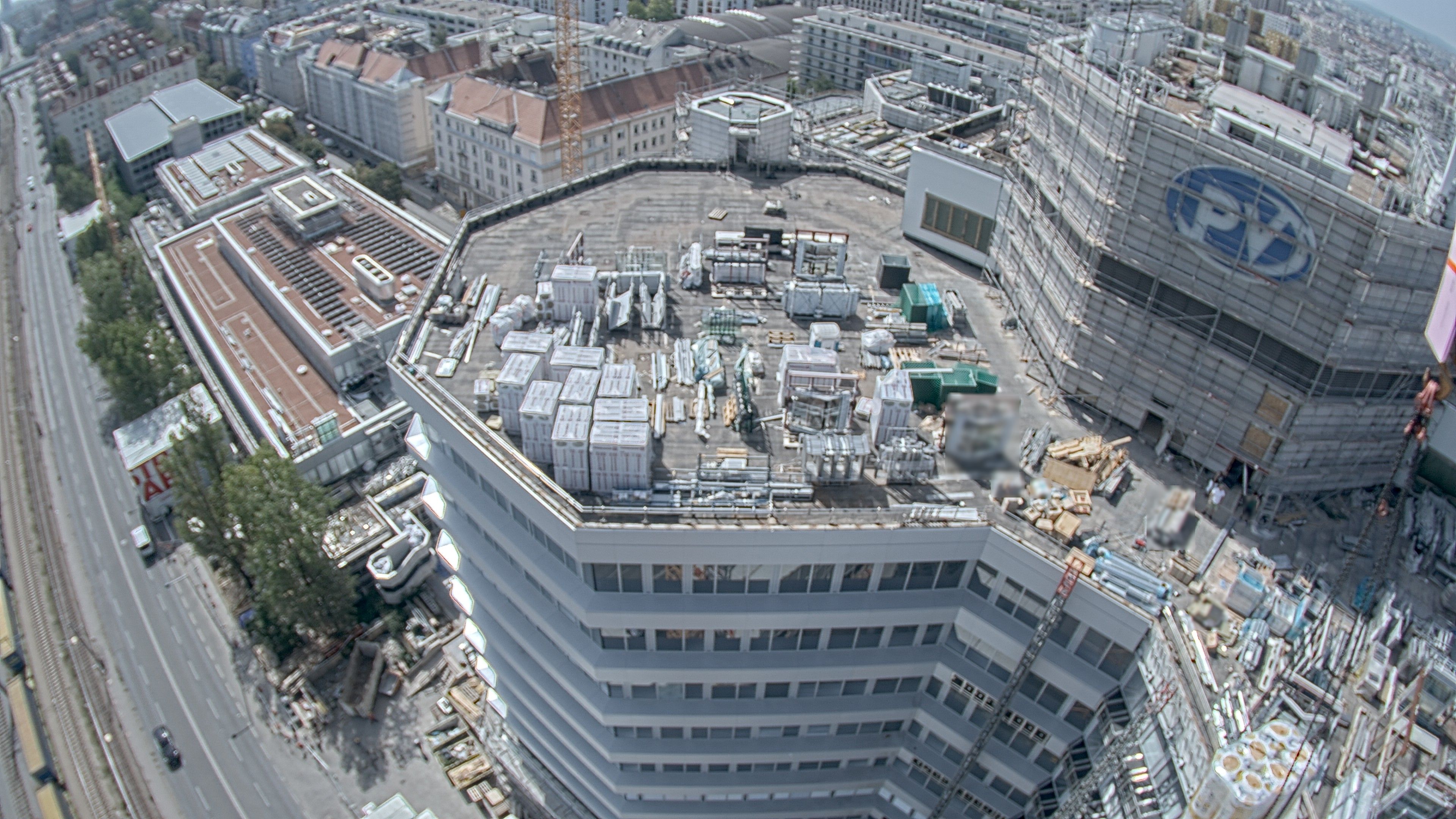 28.08.2026 11:45