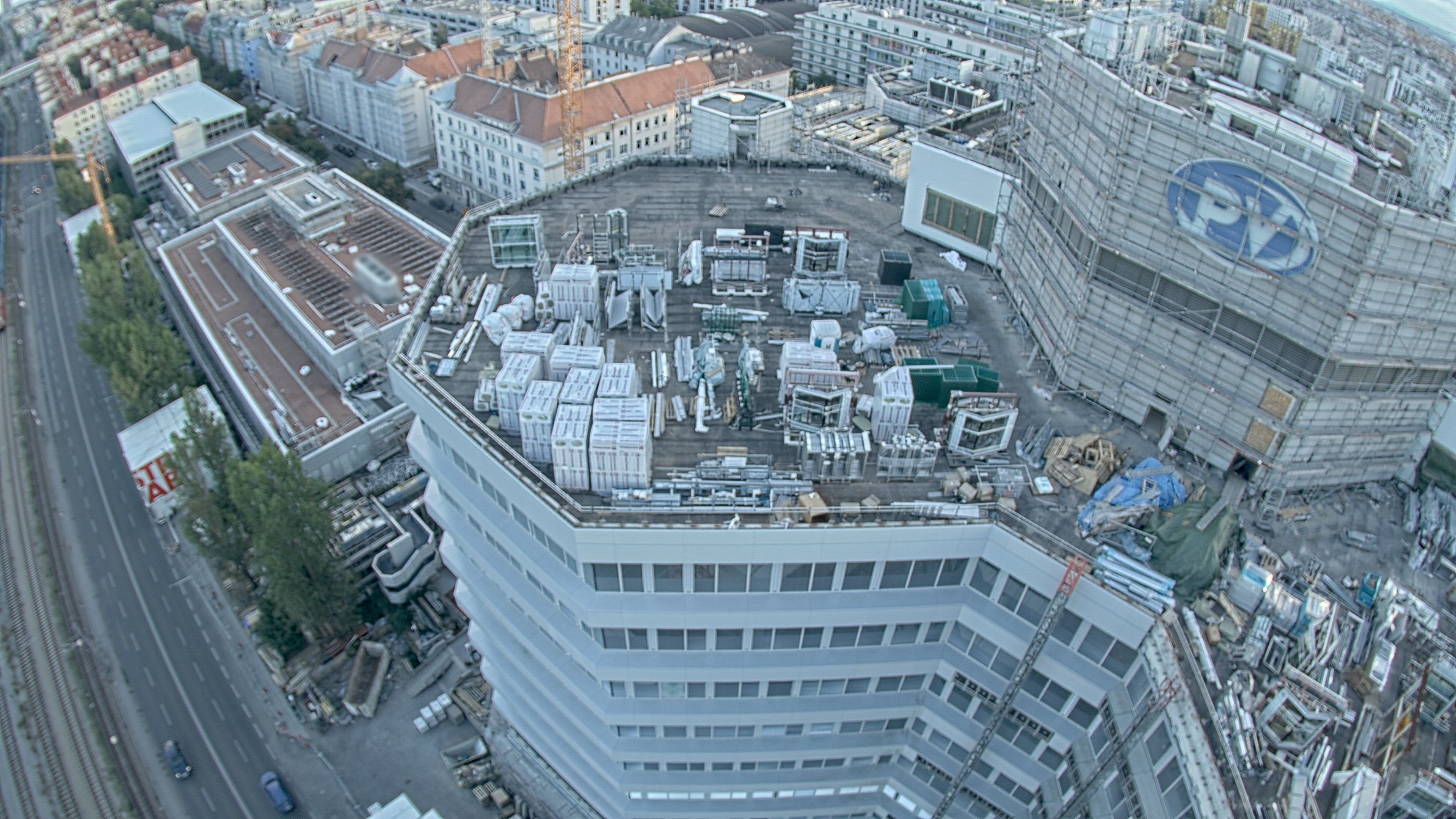 31.08.2026 18:45