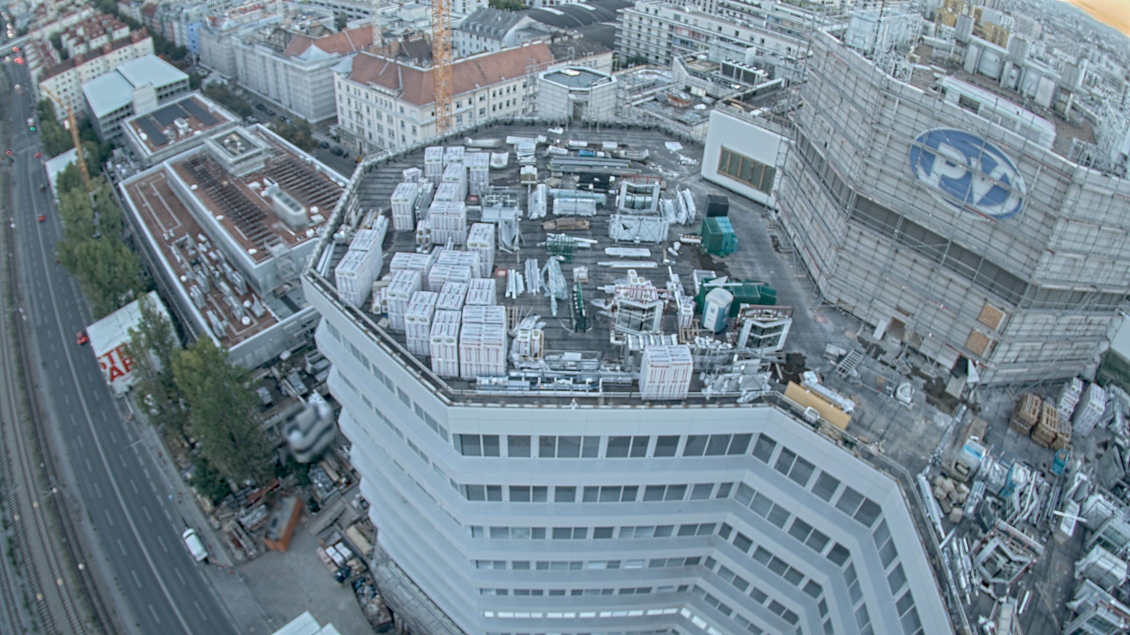 26.09.2026 18:45
