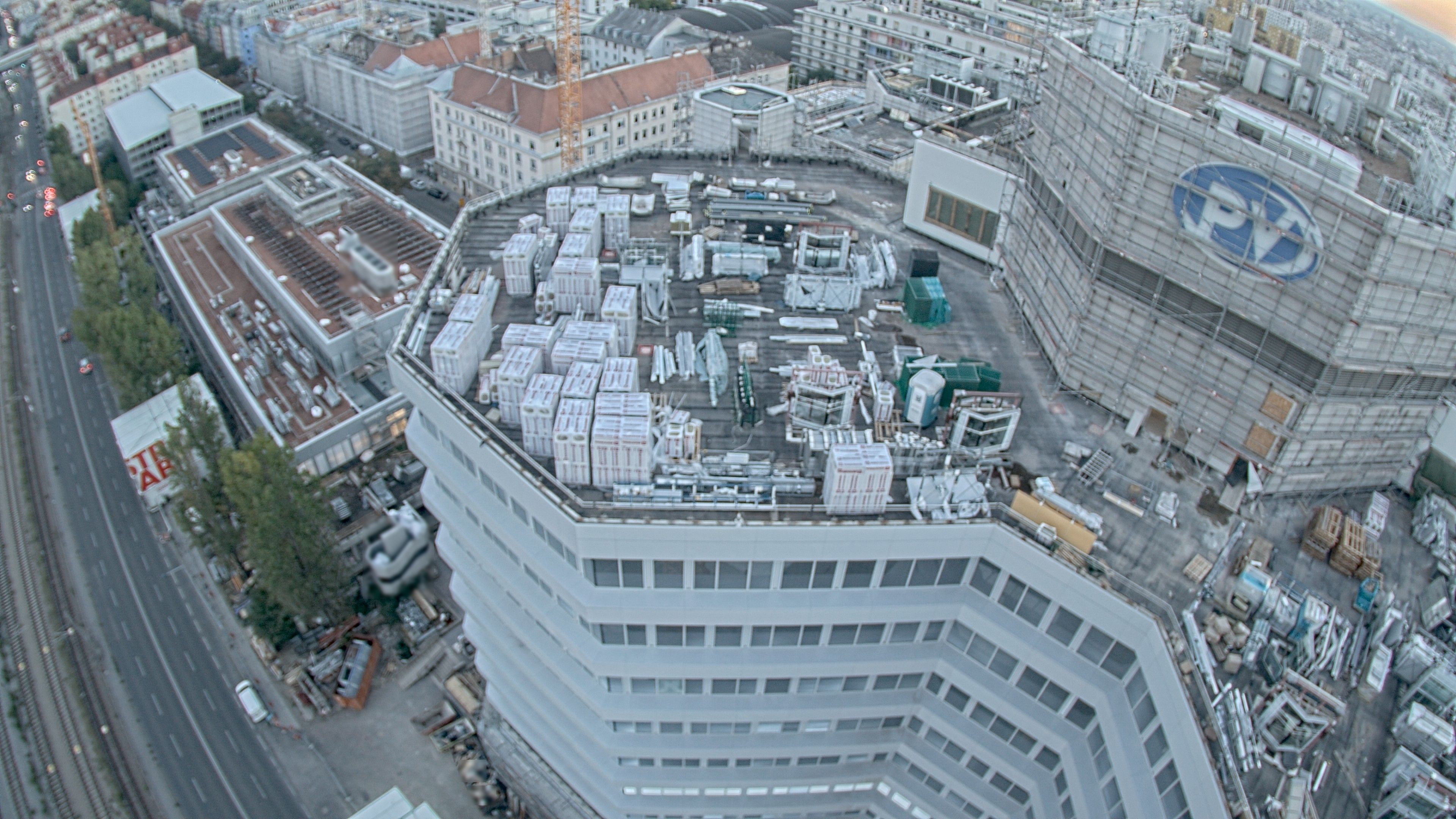 28.09.2026 18:45