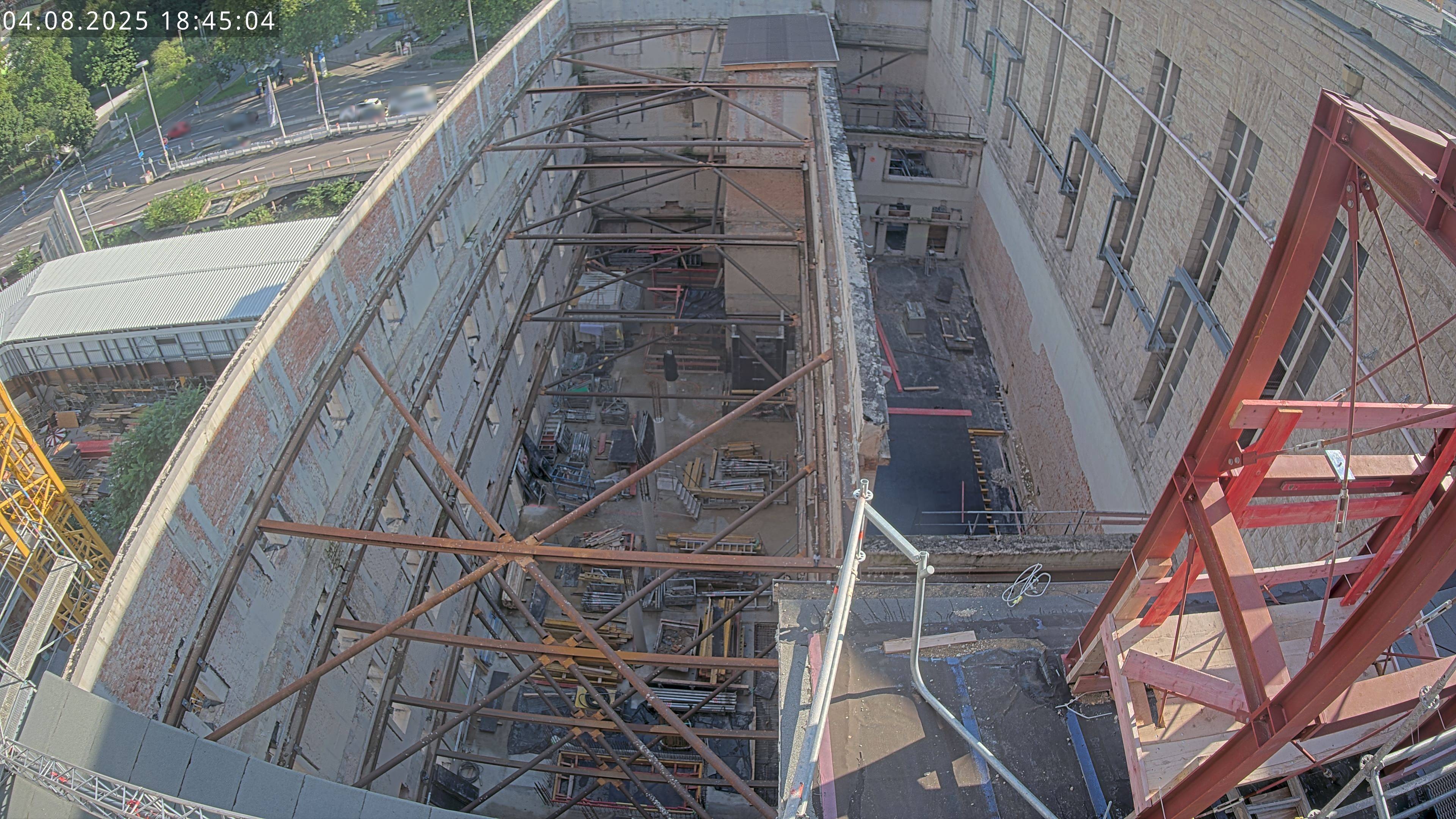 04.08.2025 18:45