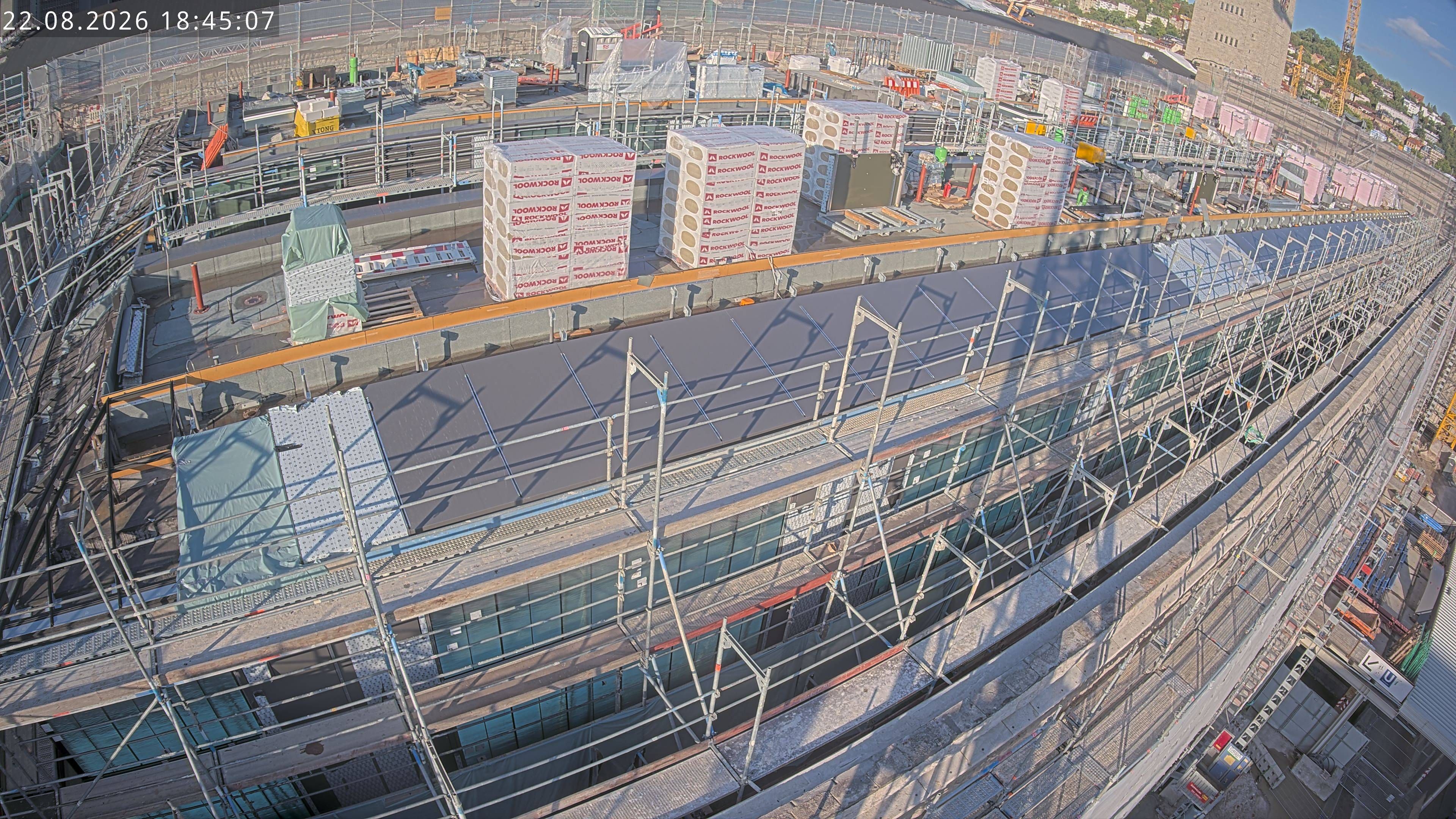 22.08.2026 18:45