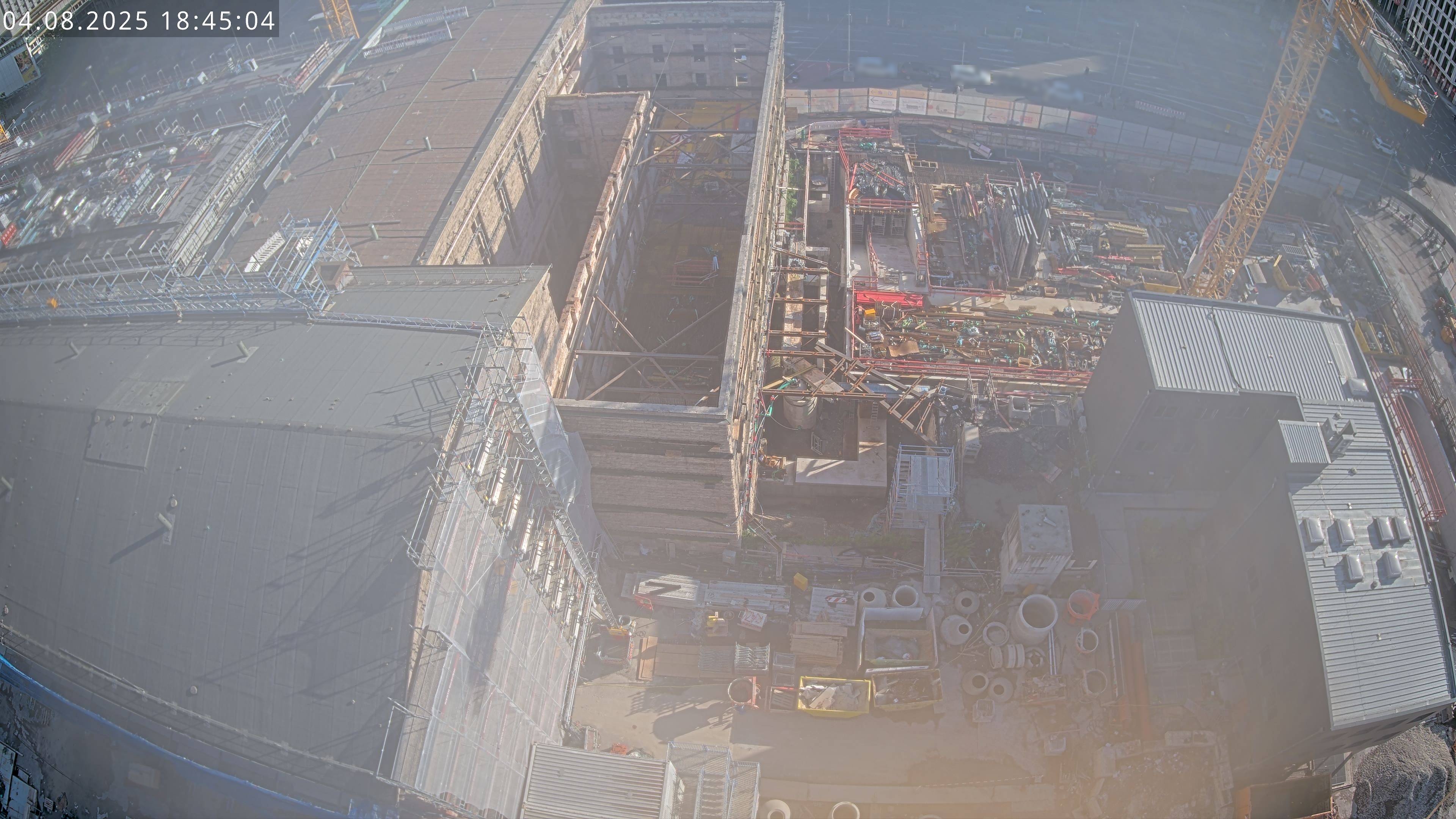 04.08.2025 18:45