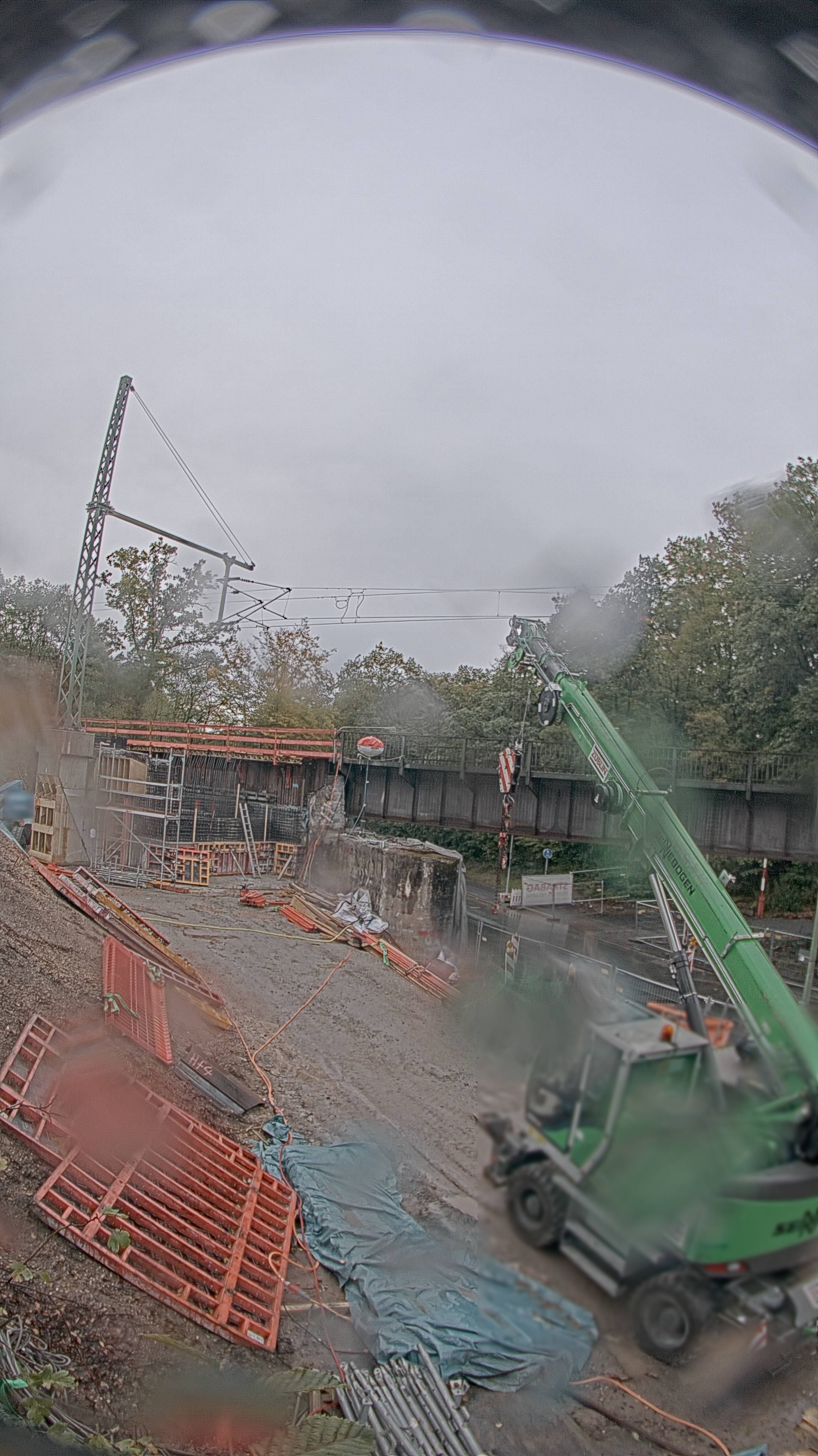 04.10.2025 15:00