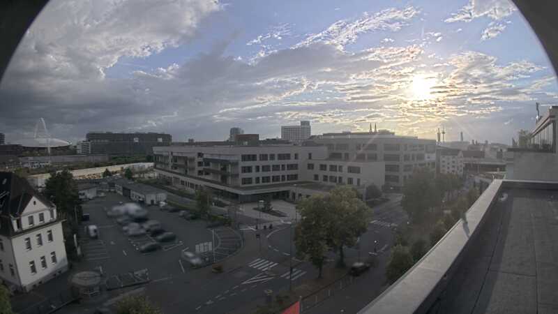 28.08.2025 19:15